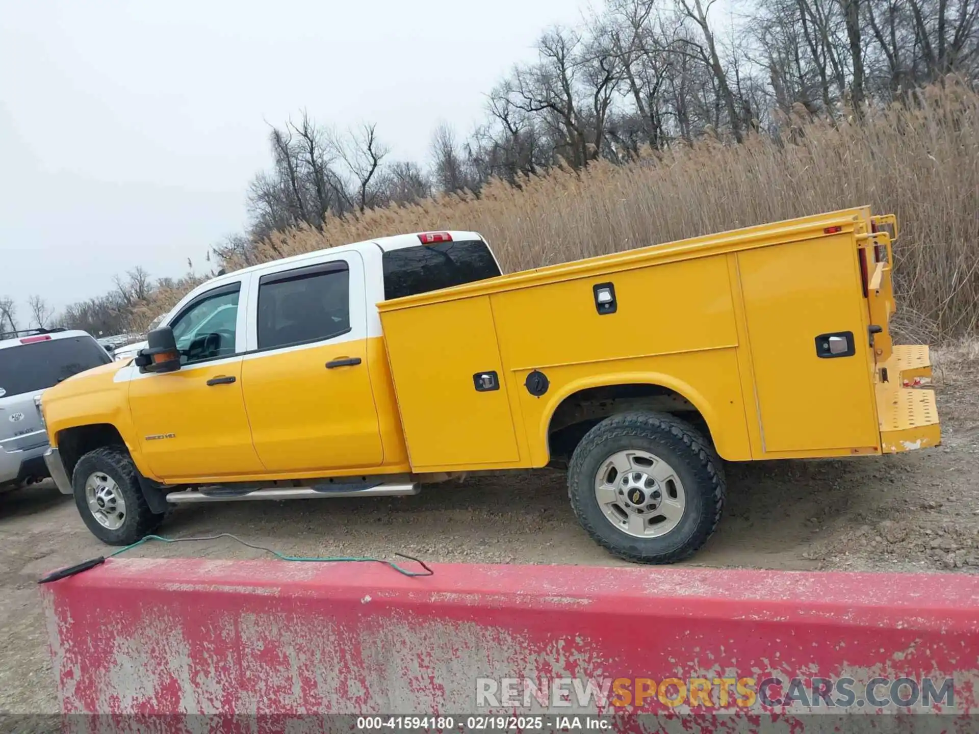 14 Photograph of a damaged car 1GB1KSEG4KF201713 CHEVROLET SILVERADO 2500HD 2019