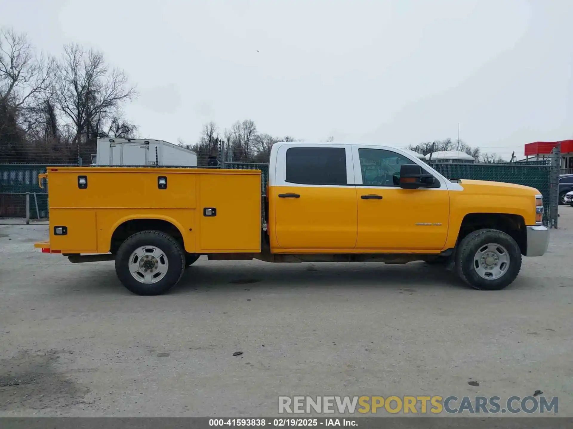 13 Photograph of a damaged car 1GB1KSEG6KF197048 CHEVROLET SILVERADO 2500HD 2019