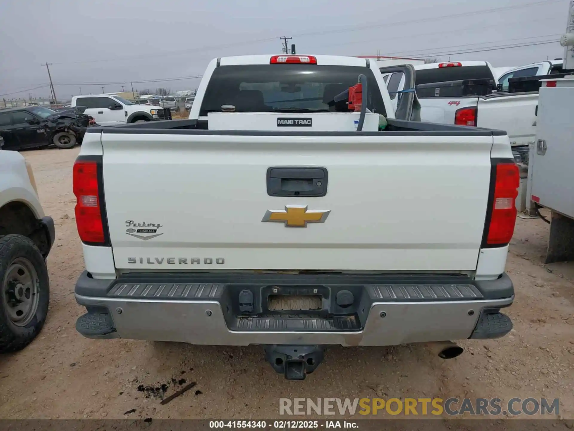 15 Photograph of a damaged car 1GC1KREG2KF218885 CHEVROLET SILVERADO 2500HD 2019