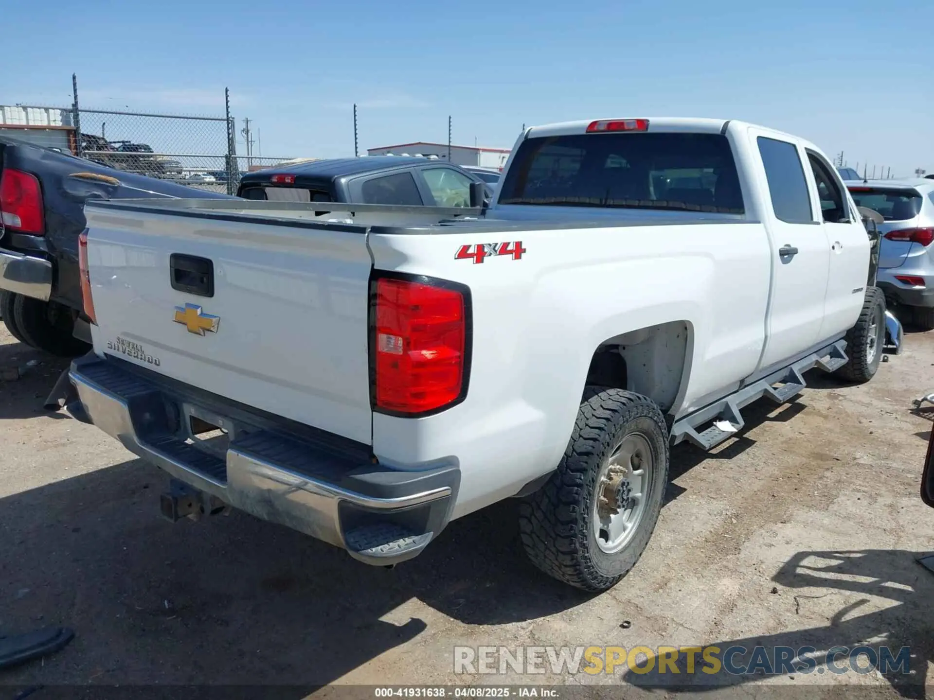4 Photograph of a damaged car 1GC1KREG8KF172267 CHEVROLET SILVERADO 2500HD 2019