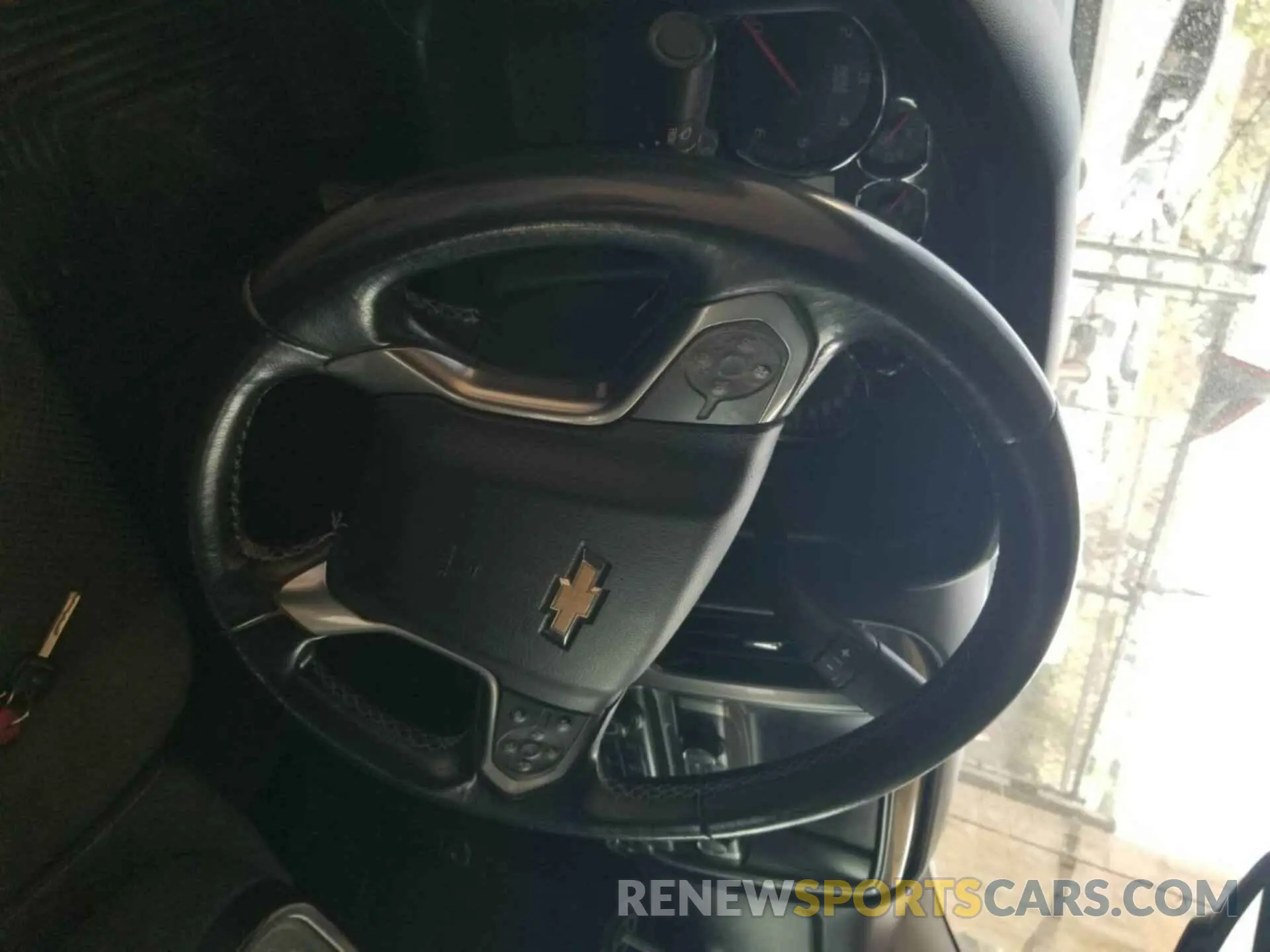 18 Photograph of a damaged car 1GC1KSEG2KF127395 CHEVROLET SILVERADO 2500HD 2019