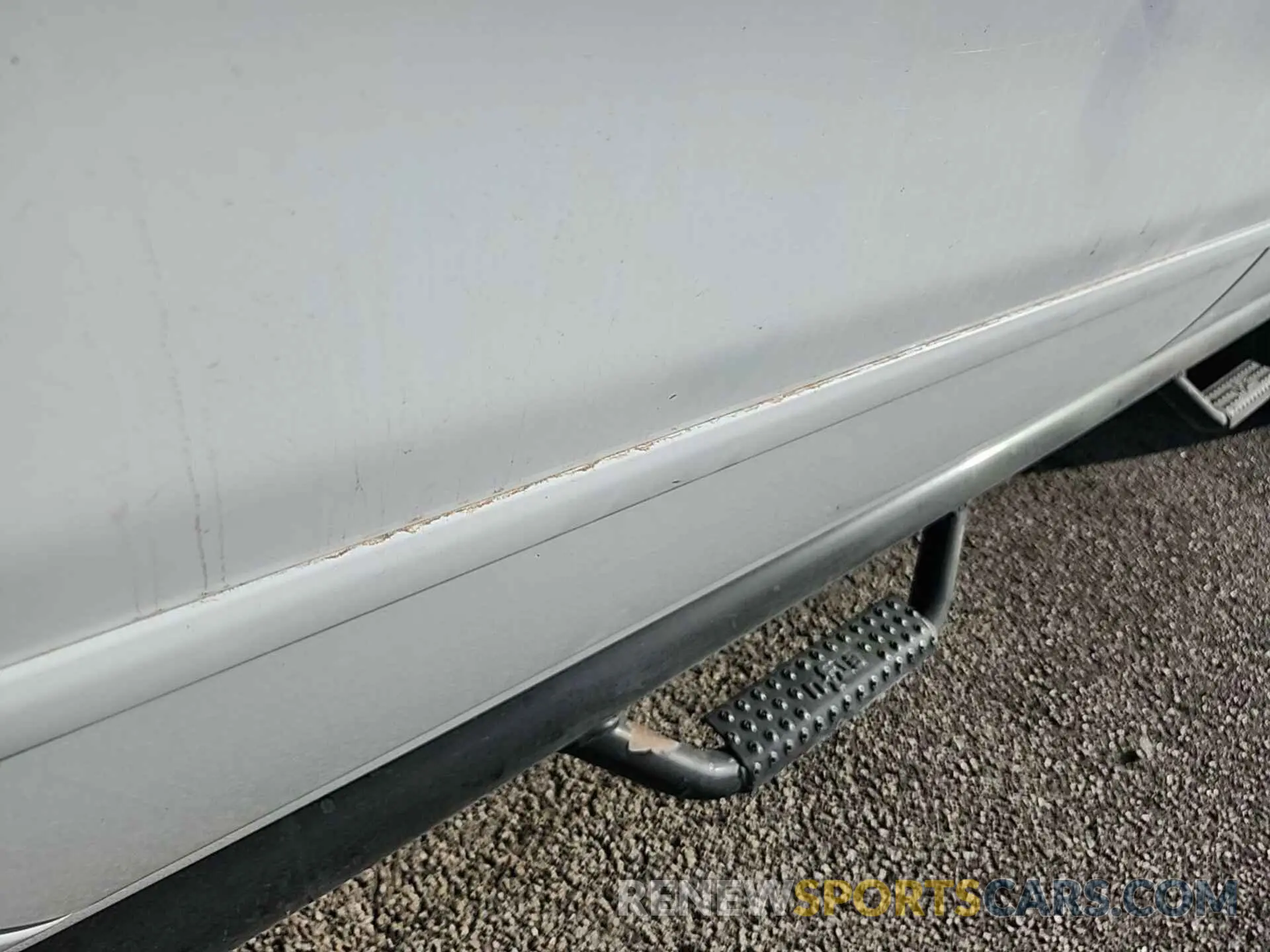 19 Photograph of a damaged car 1GC1KSEG2KF127395 CHEVROLET SILVERADO 2500HD 2019
