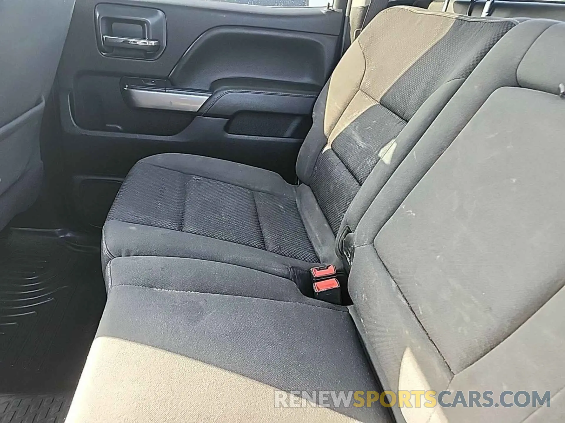 26 Photograph of a damaged car 1GC1KSEG2KF127395 CHEVROLET SILVERADO 2500HD 2019