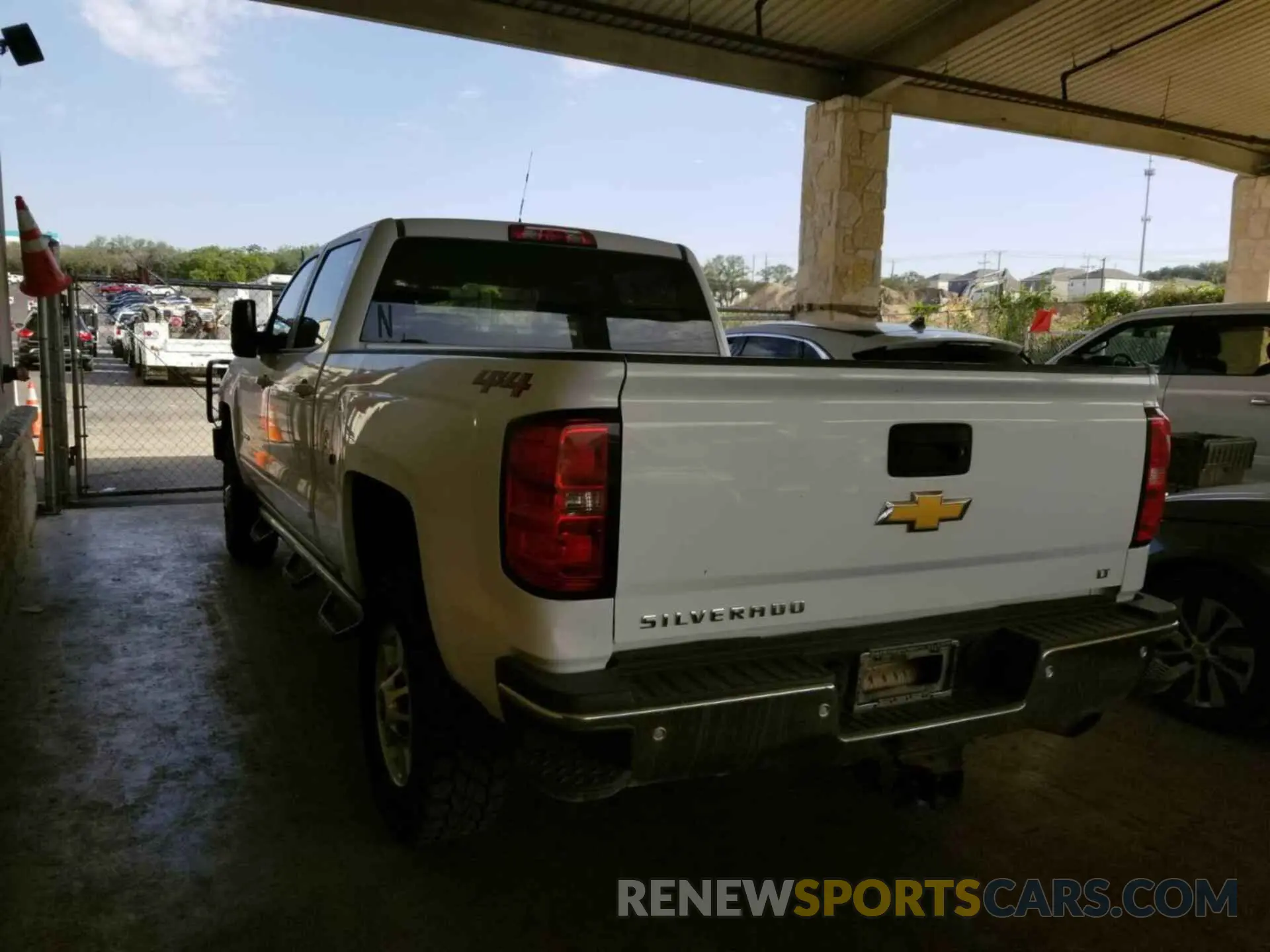 28 Photograph of a damaged car 1GC1KSEG2KF127395 CHEVROLET SILVERADO 2500HD 2019