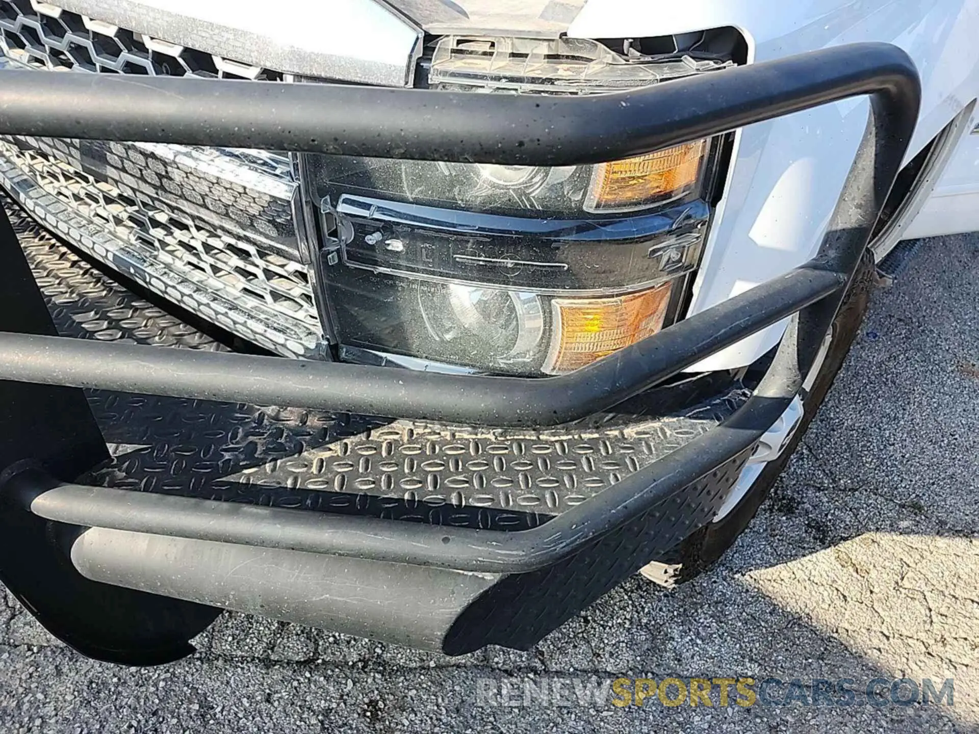 3 Photograph of a damaged car 1GC1KSEG2KF127395 CHEVROLET SILVERADO 2500HD 2019