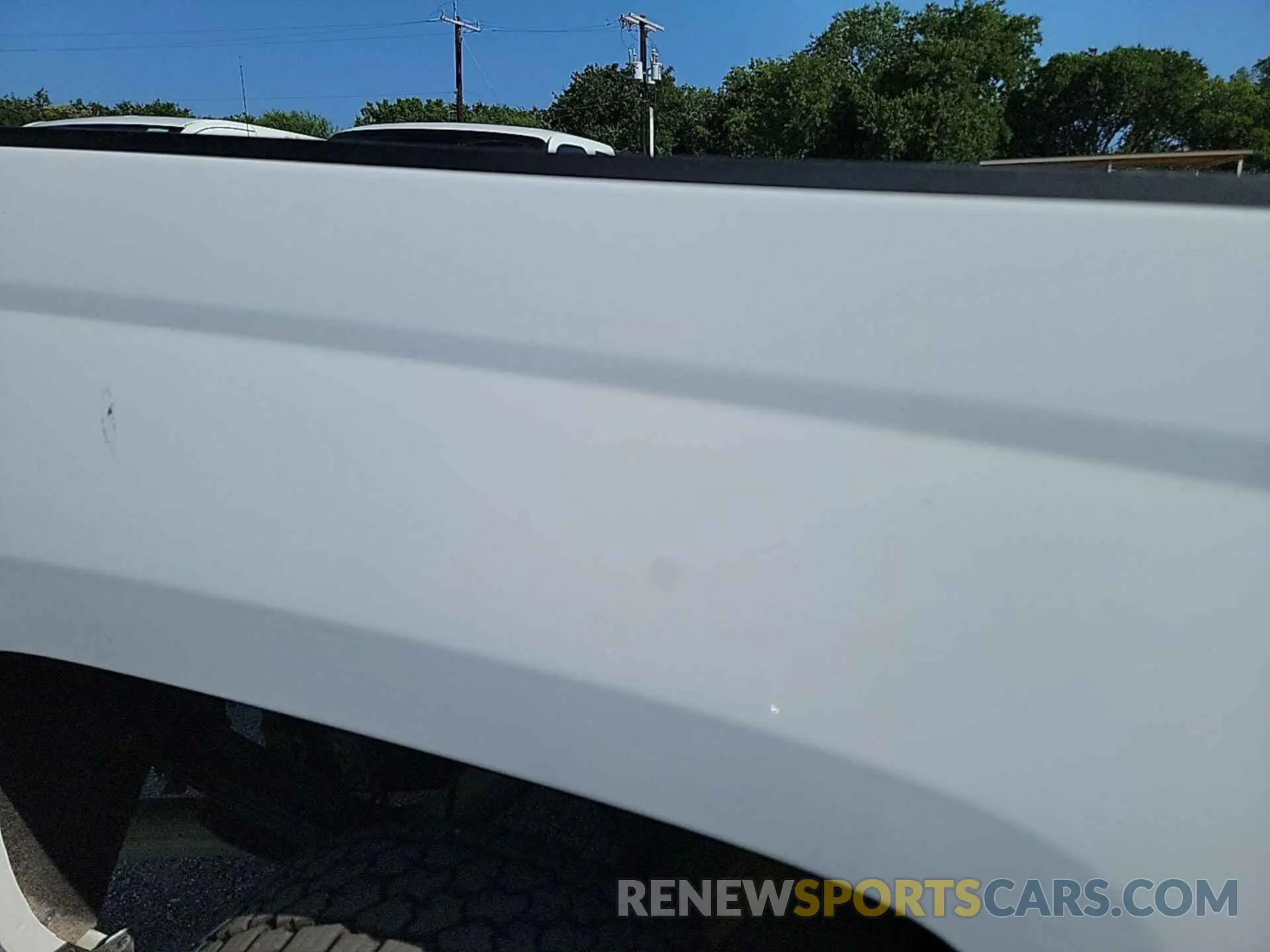 24 Photograph of a damaged car 1GC1KSEG2KF277815 CHEVROLET SILVERADO 2500HD 2019