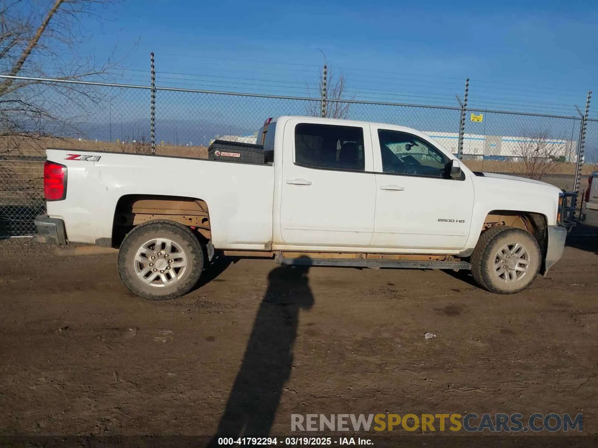 6 Photograph of a damaged car 1GC1KSEGXKF245436 CHEVROLET SILVERADO 2500HD 2019
