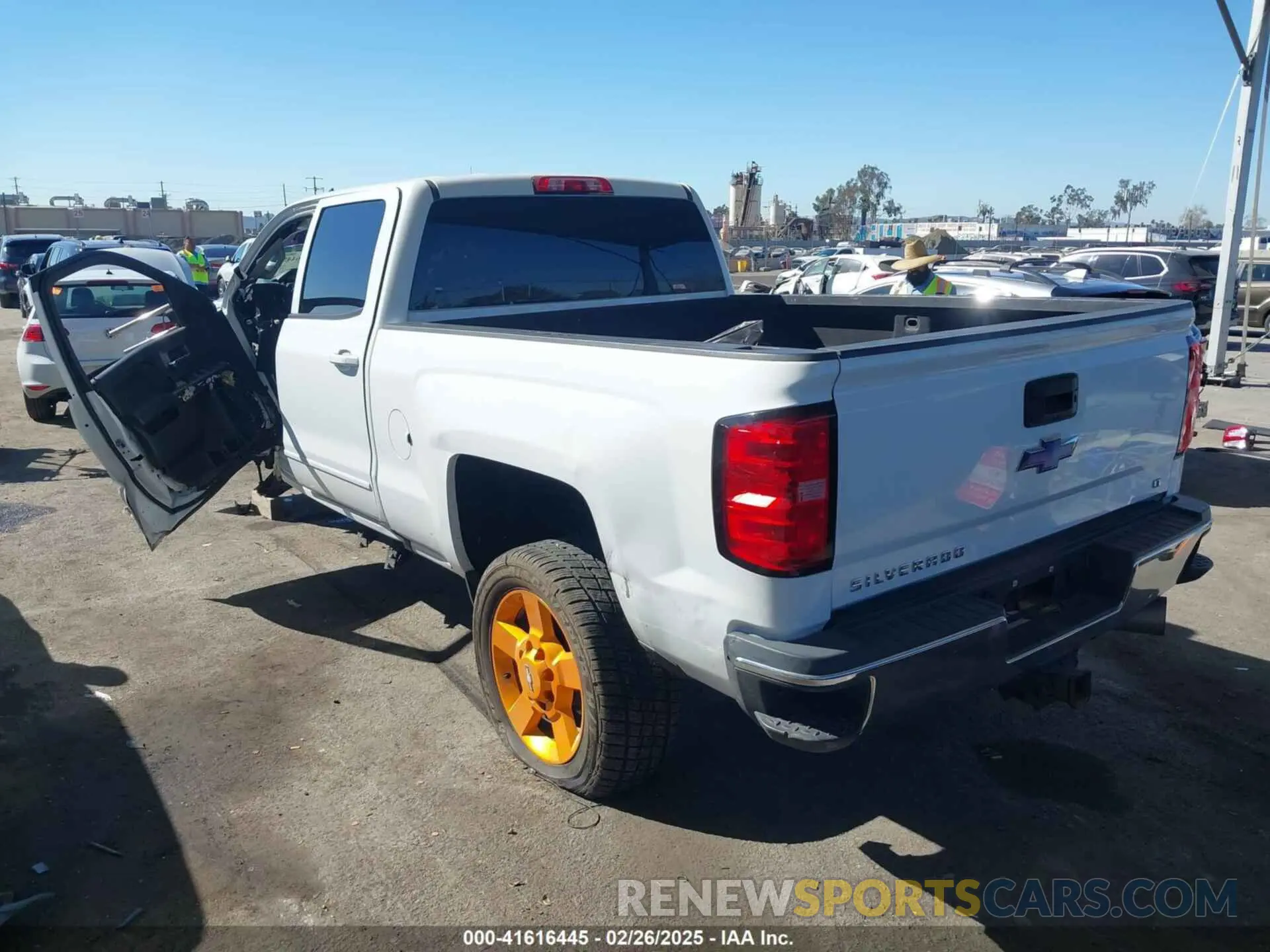 3 Photograph of a damaged car 1GC1KSEY5KF119090 CHEVROLET SILVERADO 2500HD 2019