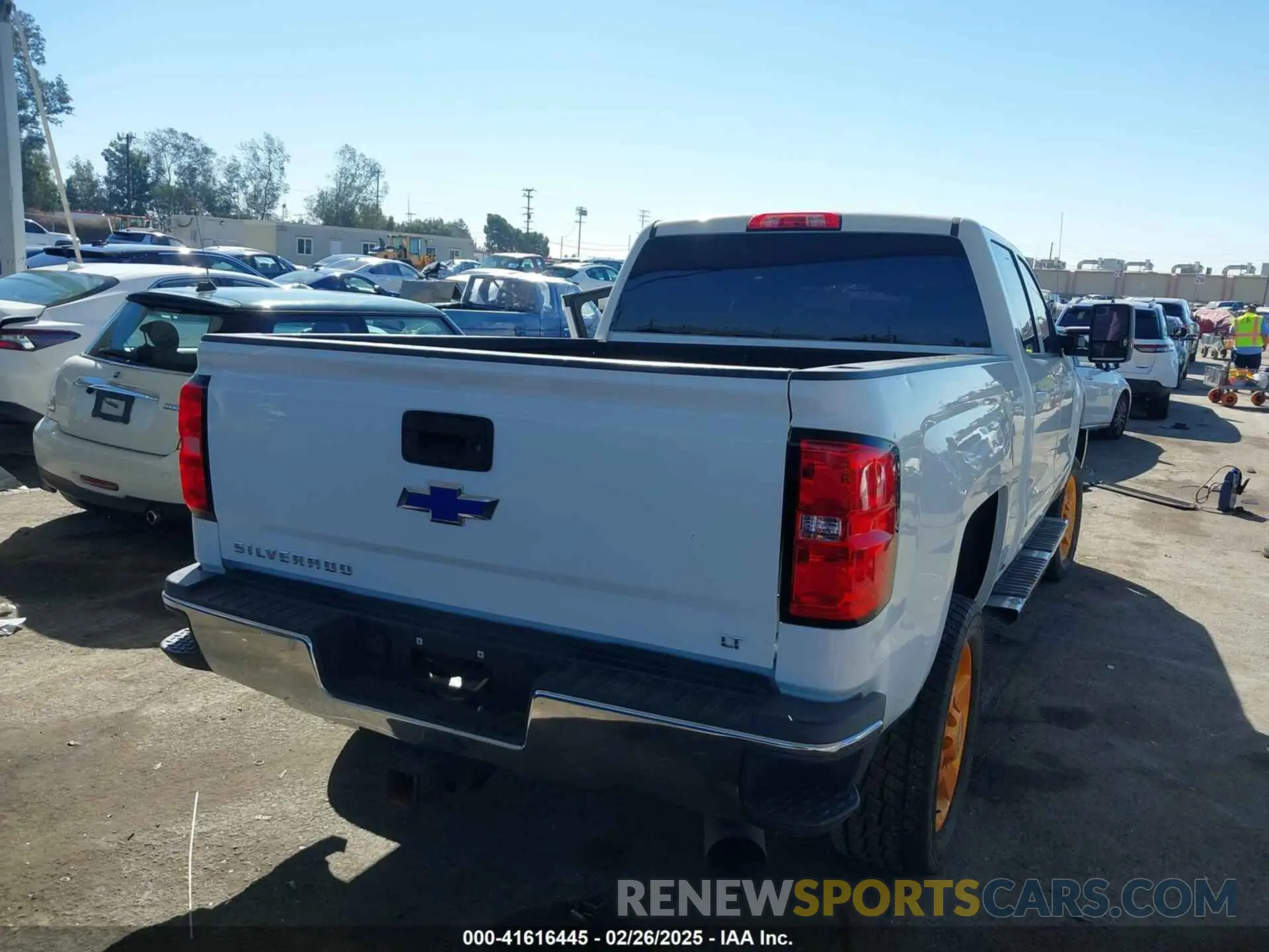 4 Photograph of a damaged car 1GC1KSEY5KF119090 CHEVROLET SILVERADO 2500HD 2019