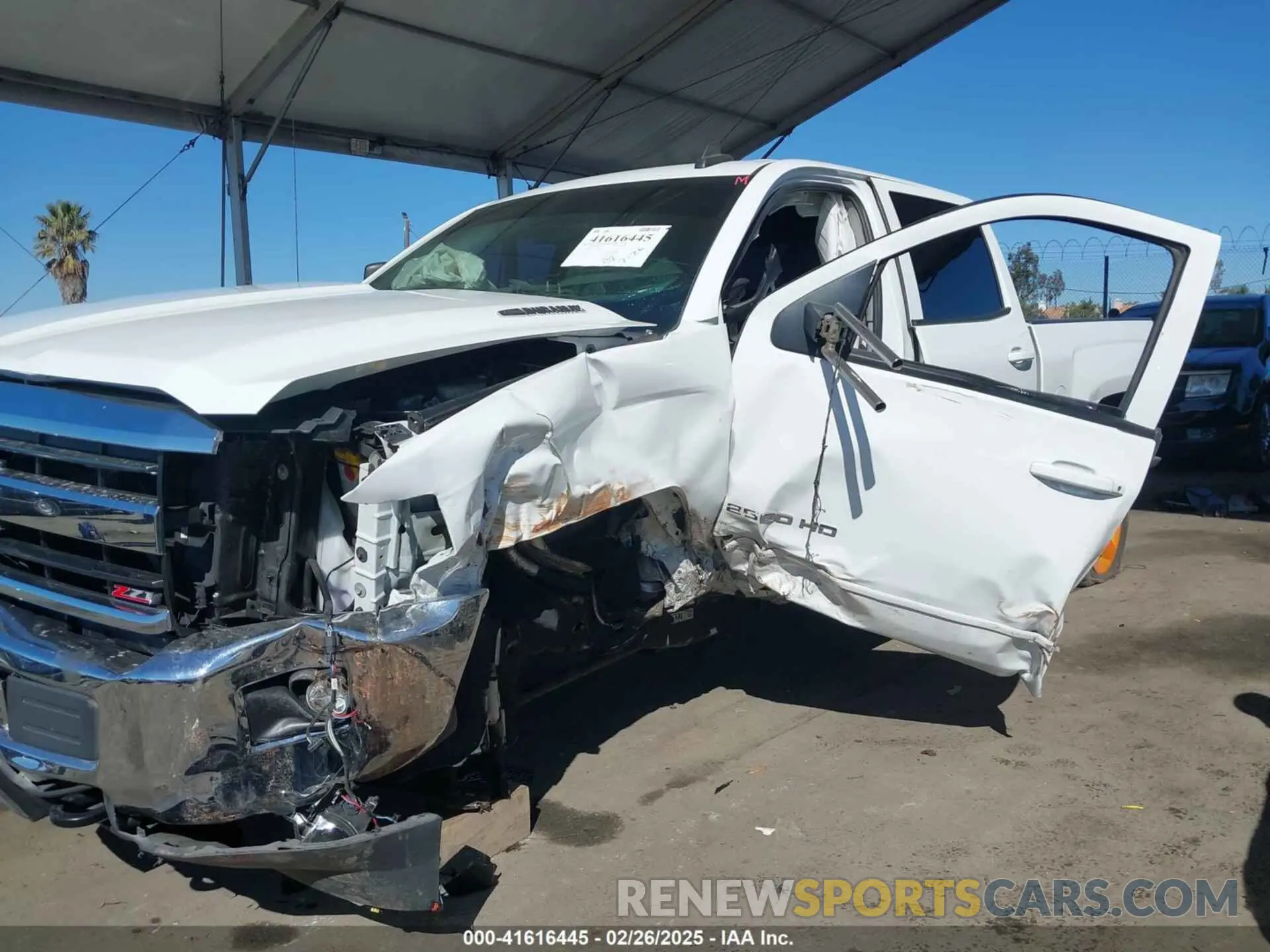 6 Photograph of a damaged car 1GC1KSEY5KF119090 CHEVROLET SILVERADO 2500HD 2019
