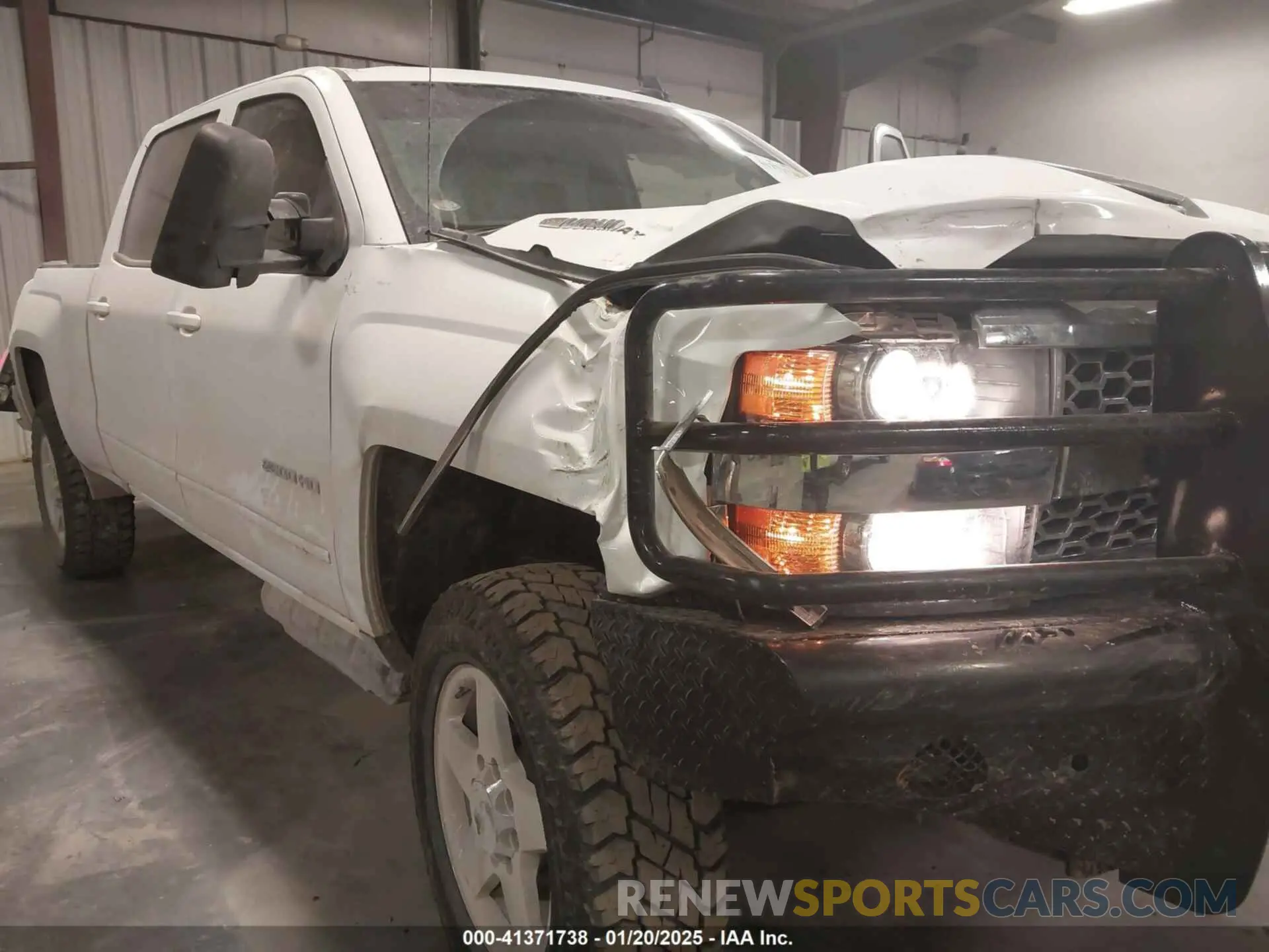 6 Photograph of a damaged car 1GC1KSEY7KF227498 CHEVROLET SILVERADO 2500HD 2019