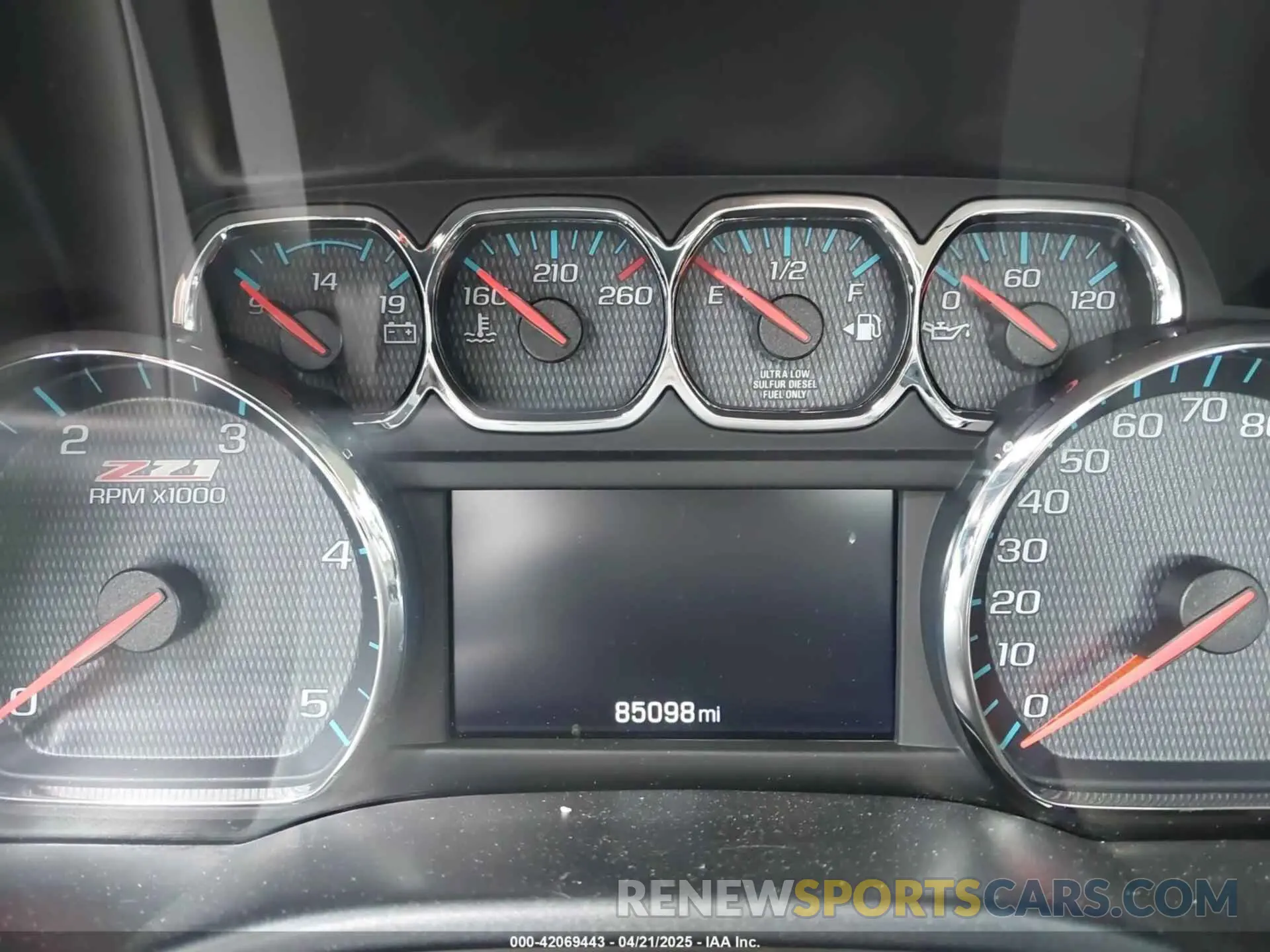 7 Photograph of a damaged car 1GC1KTEY0KF240261 CHEVROLET SILVERADO 2500HD 2019