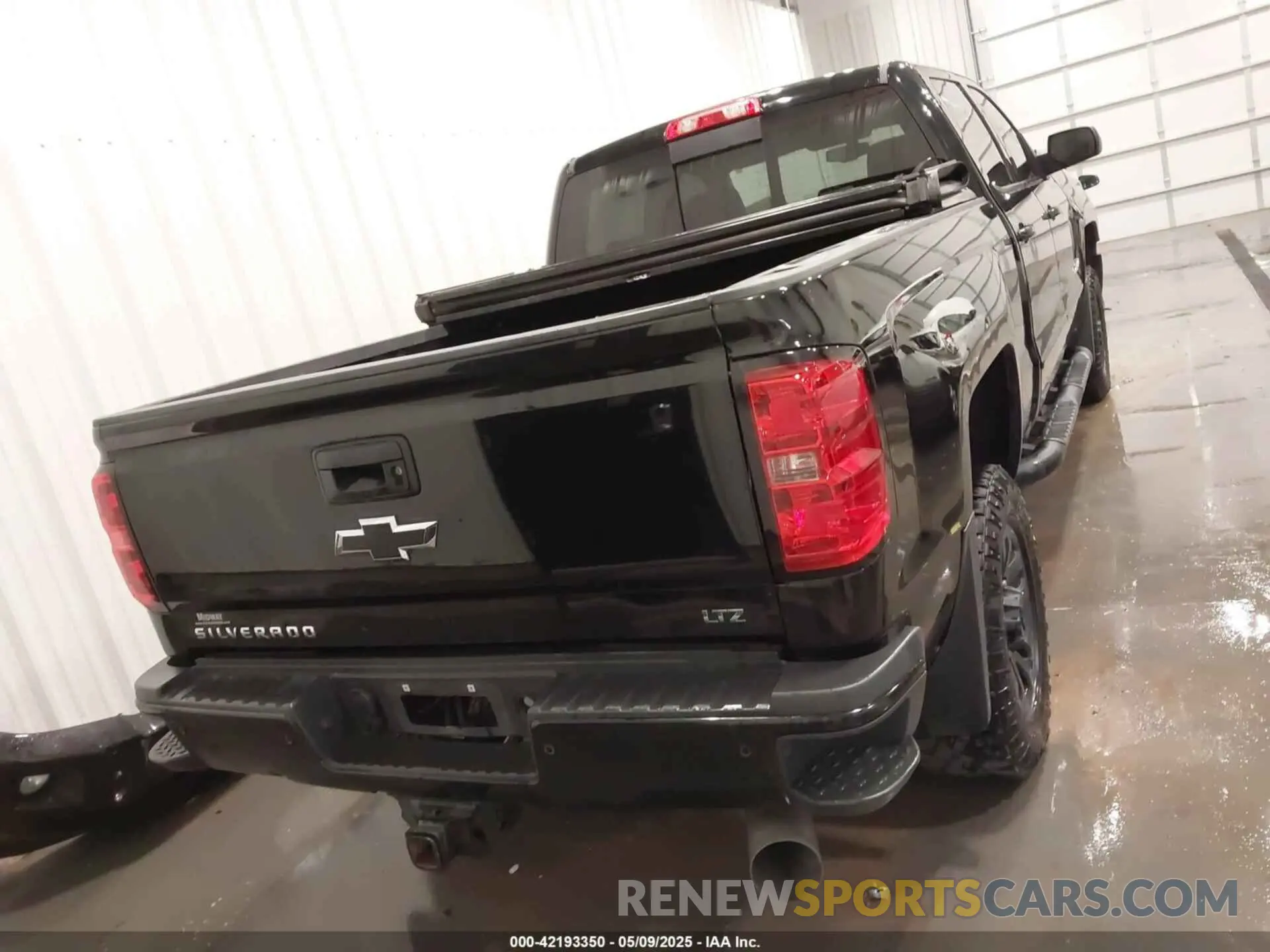 17 Photograph of a damaged car 1GC1KTEY3KF150098 CHEVROLET SILVERADO 2500HD 2019