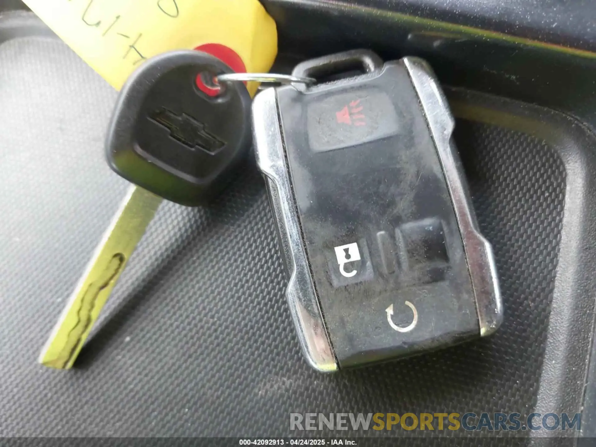 11 Photograph of a damaged car 1GC1KTEY4KF204380 CHEVROLET SILVERADO 2500HD 2019