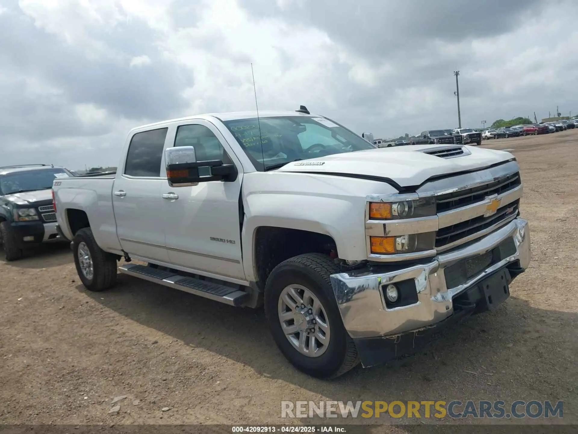 13 Photograph of a damaged car 1GC1KTEY4KF204380 CHEVROLET SILVERADO 2500HD 2019