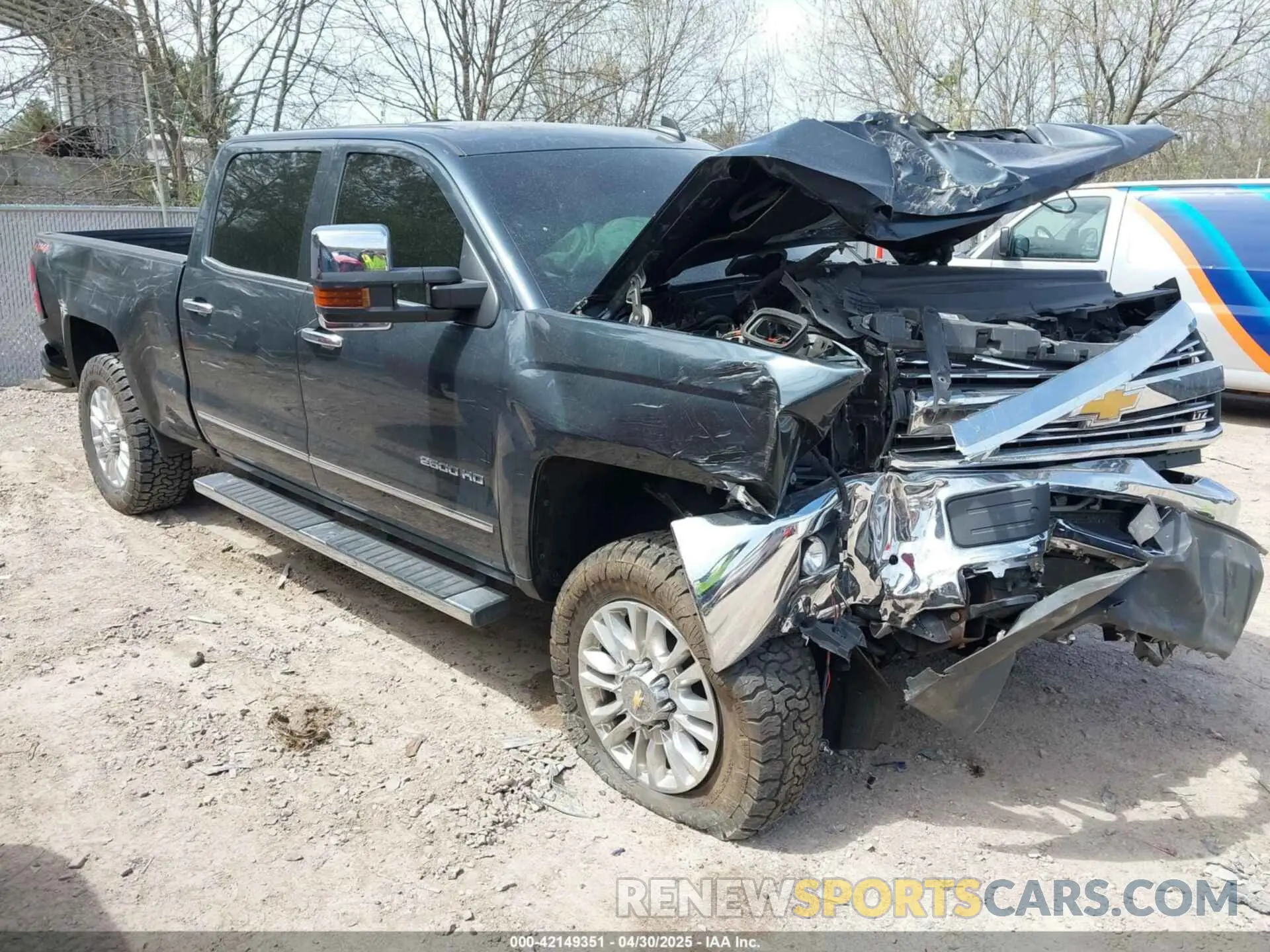 1 Photograph of a damaged car 1GC1KTEY5KF183359 CHEVROLET SILVERADO 2500HD 2019
