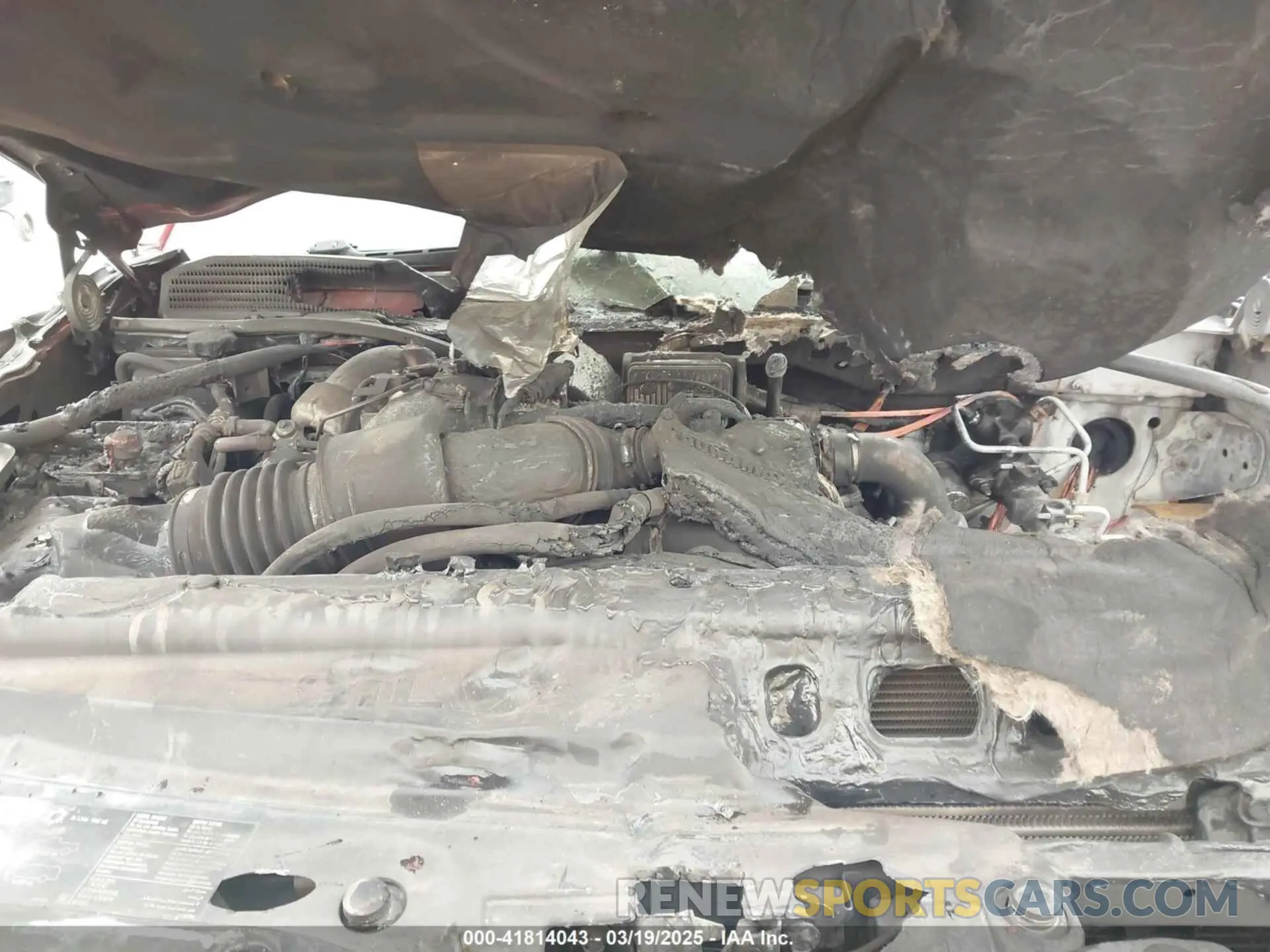 10 Photograph of a damaged car 1GC1KTEY6KF143162 CHEVROLET SILVERADO 2500HD 2019