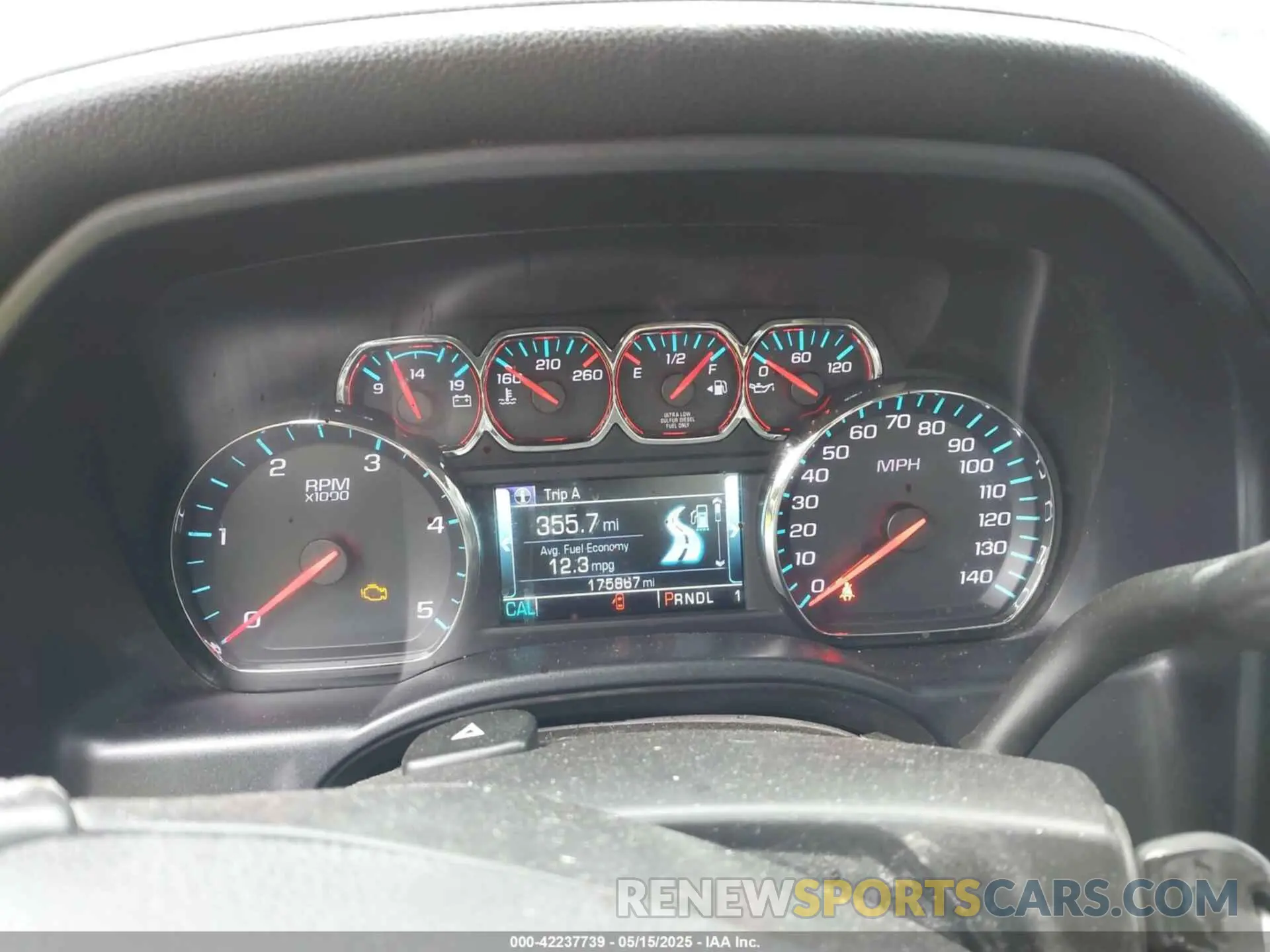 7 Photograph of a damaged car 1GC1KTEY6KF152525 CHEVROLET SILVERADO 2500HD 2019