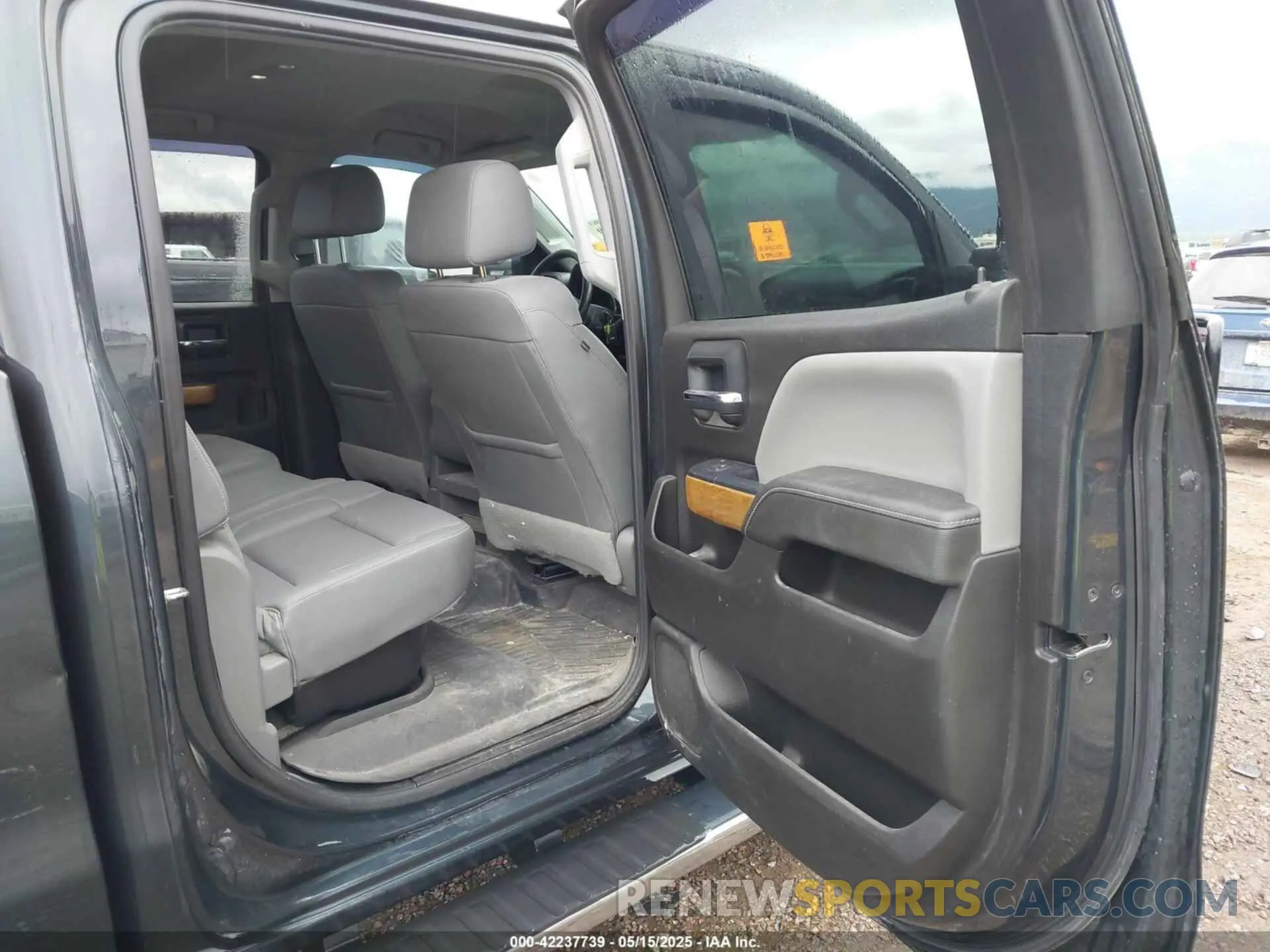 8 Photograph of a damaged car 1GC1KTEY6KF152525 CHEVROLET SILVERADO 2500HD 2019