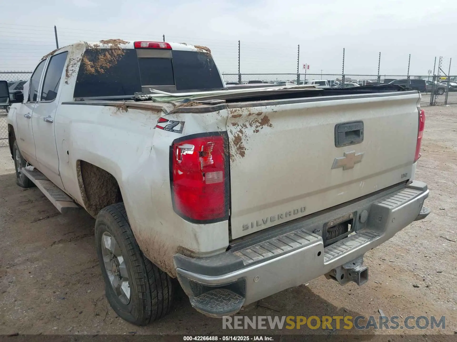 3 Photograph of a damaged car 1GC1KTEY7KF187154 CHEVROLET SILVERADO 2500HD 2019