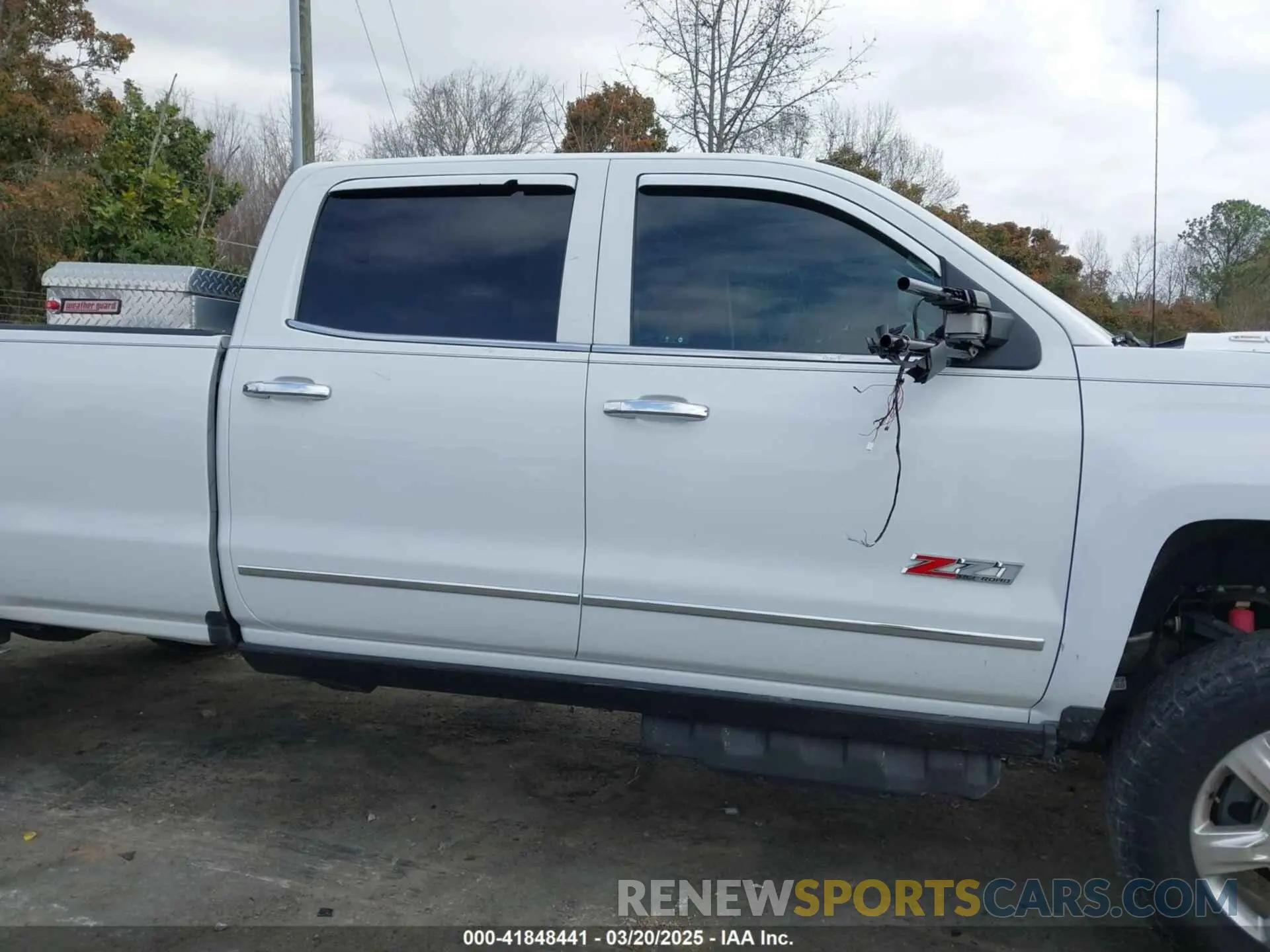 13 Photograph of a damaged car 1GC1KTEY8KF207492 CHEVROLET SILVERADO 2500HD 2019