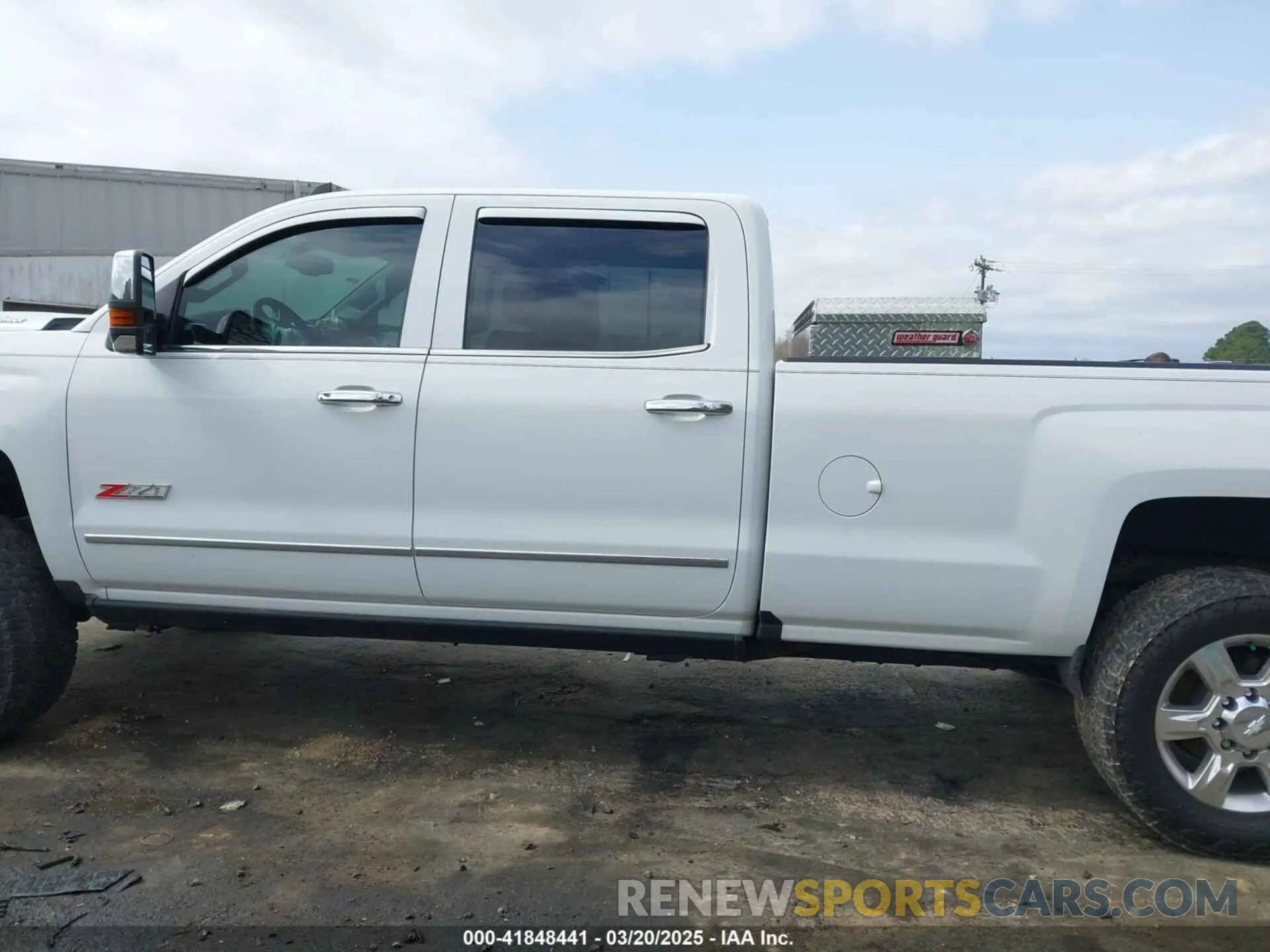 14 Photograph of a damaged car 1GC1KTEY8KF207492 CHEVROLET SILVERADO 2500HD 2019