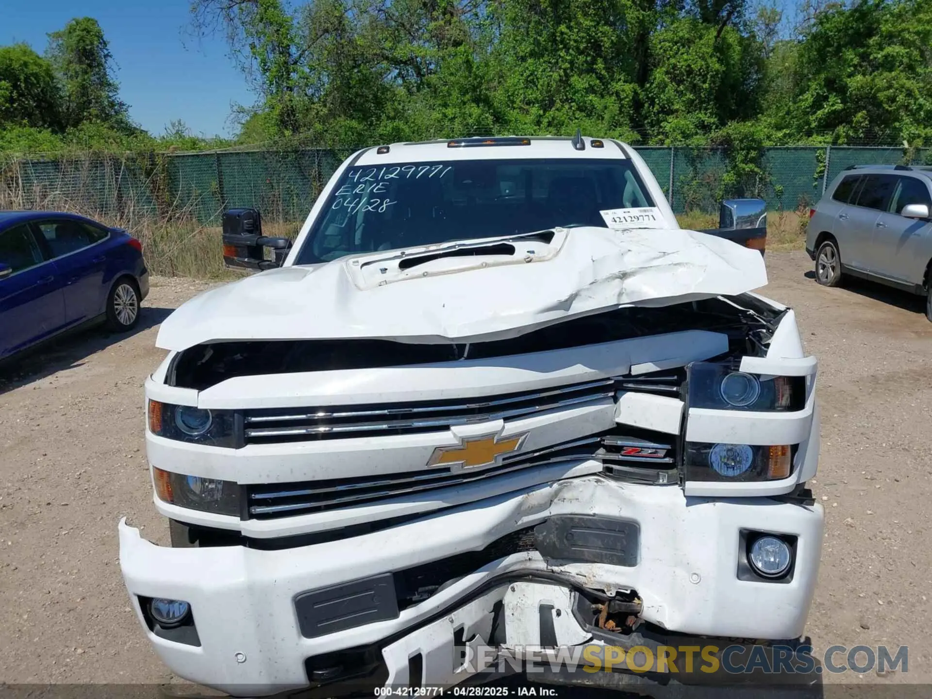 6 Photograph of a damaged car 1GC1KTEY8KF270138 CHEVROLET SILVERADO 2500HD 2019