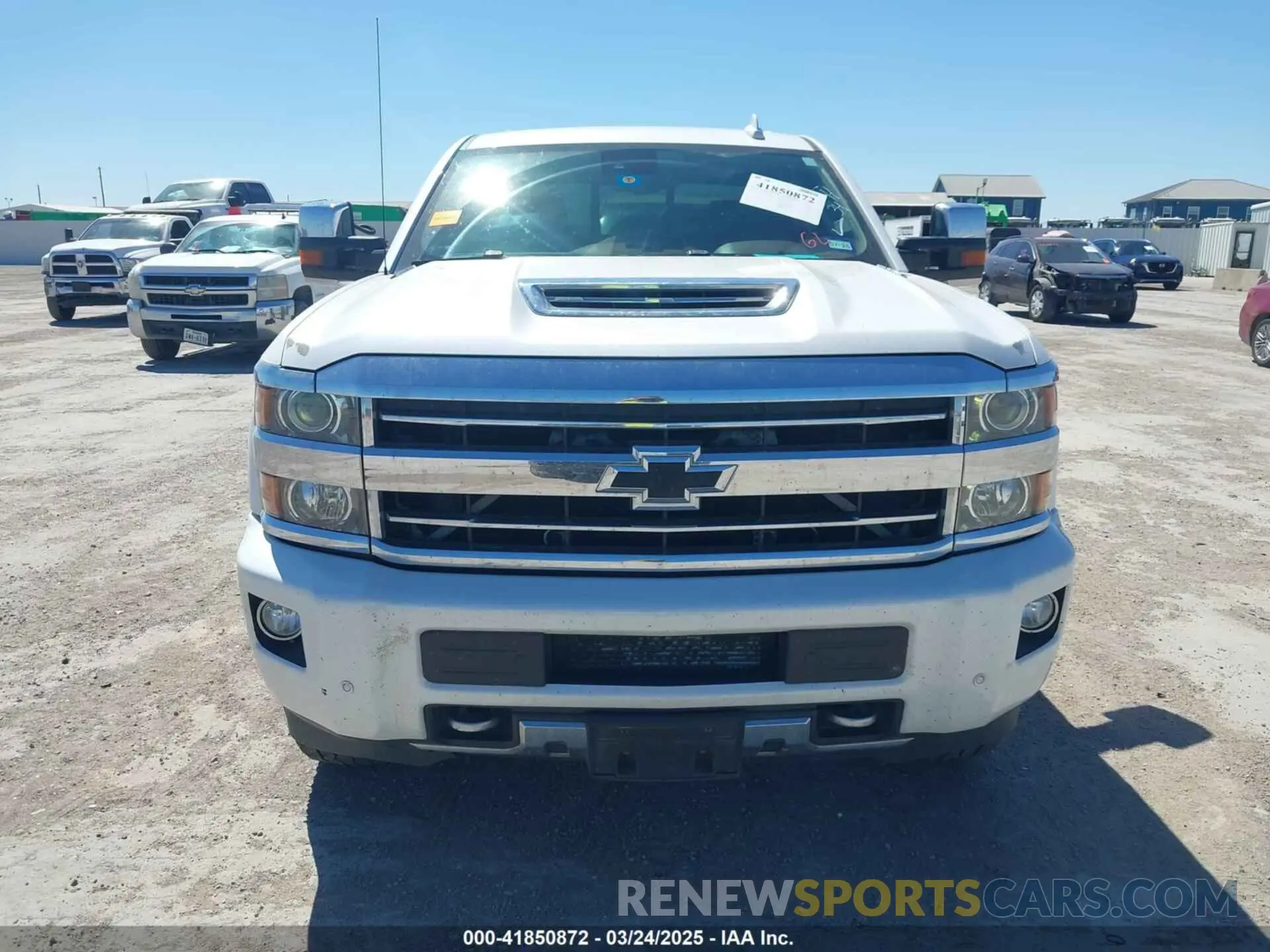 12 Photograph of a damaged car 1GC1KUEY8KF171437 CHEVROLET SILVERADO 2500HD 2019