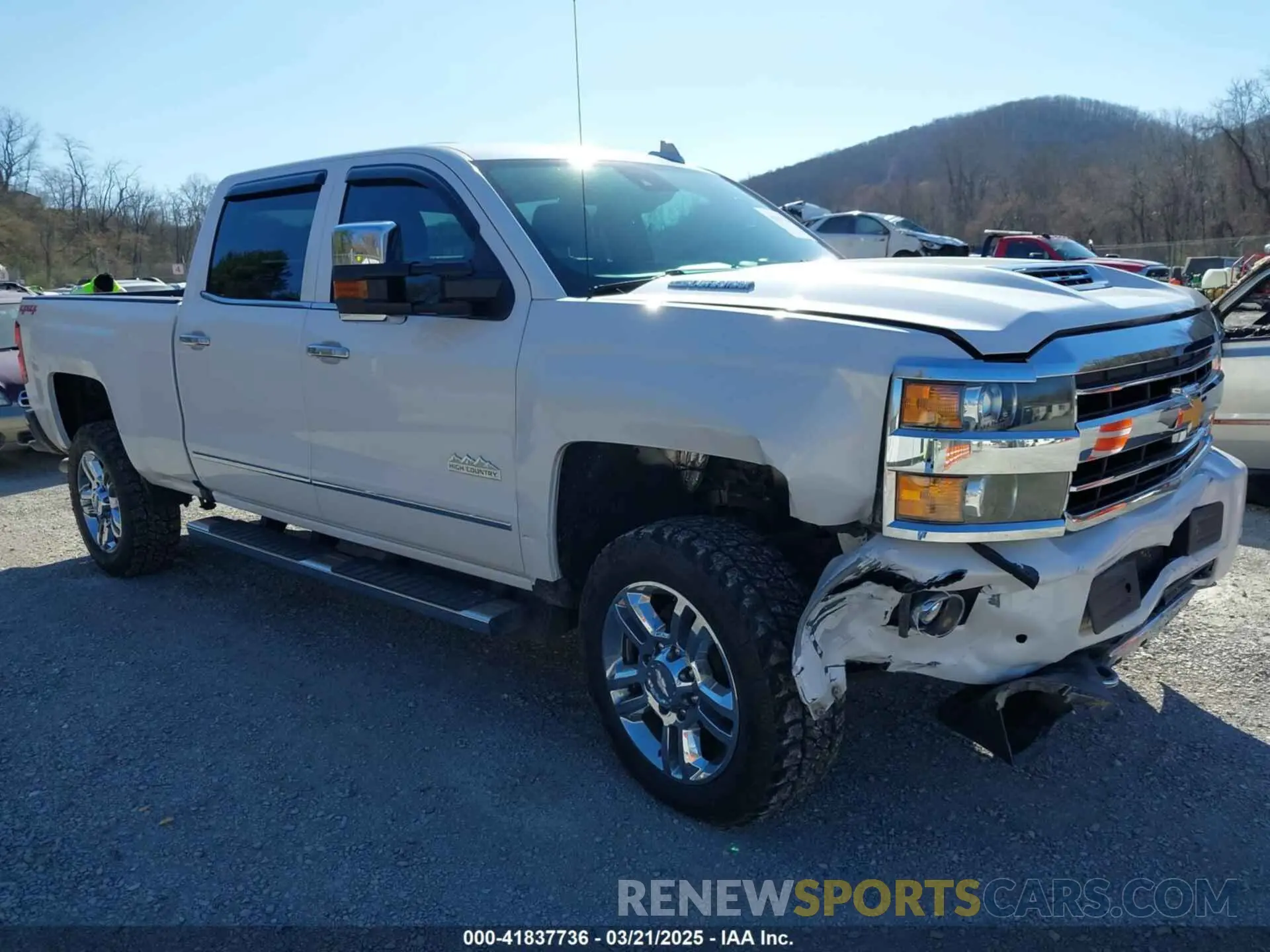 1 Photograph of a damaged car 1GC1KUEY8KF192515 CHEVROLET SILVERADO 2500HD 2019