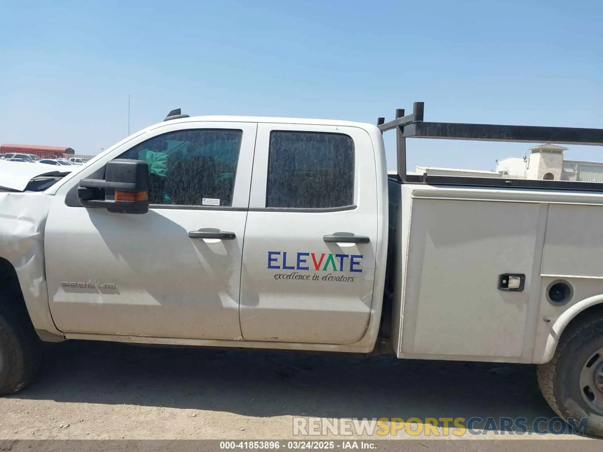 14 Photograph of a damaged car 2GB2CREG8K1216202 CHEVROLET SILVERADO 2500HD 2019
