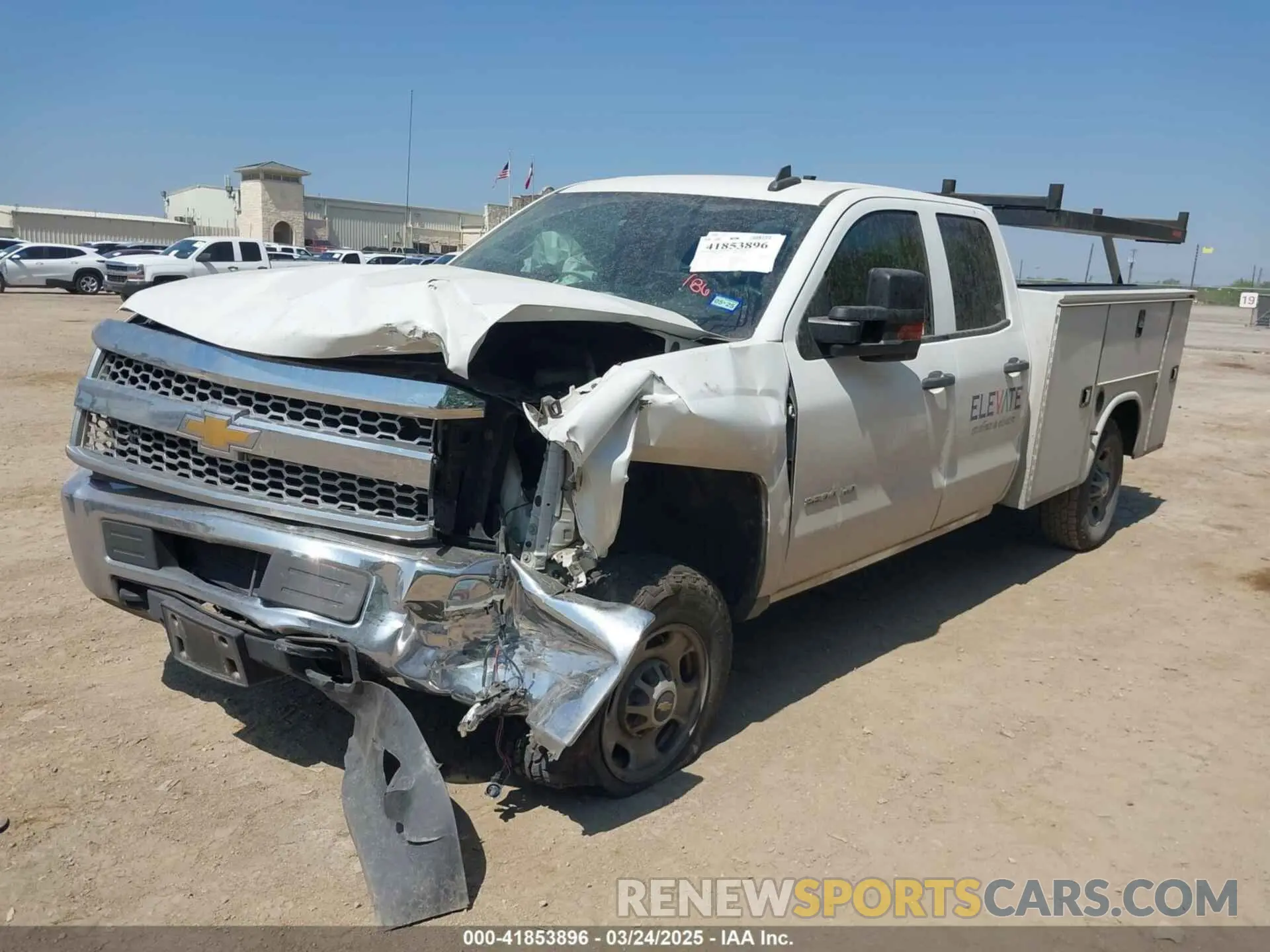 2 Photograph of a damaged car 2GB2CREG8K1216202 CHEVROLET SILVERADO 2500HD 2019
