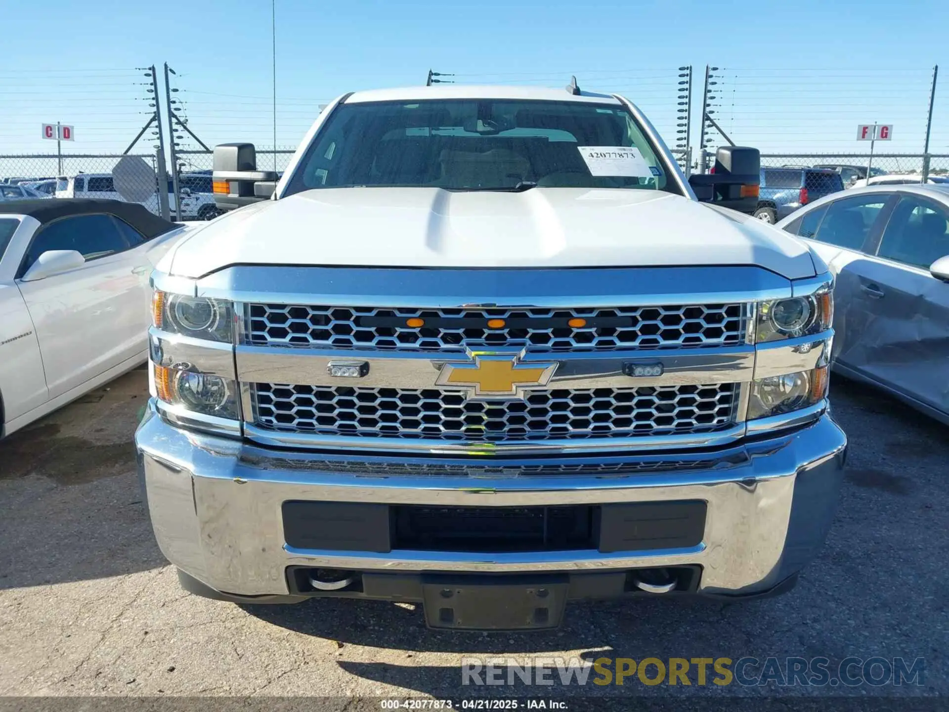 12 Photograph of a damaged car 2GB2CREG9K1166796 CHEVROLET SILVERADO 2500HD 2019