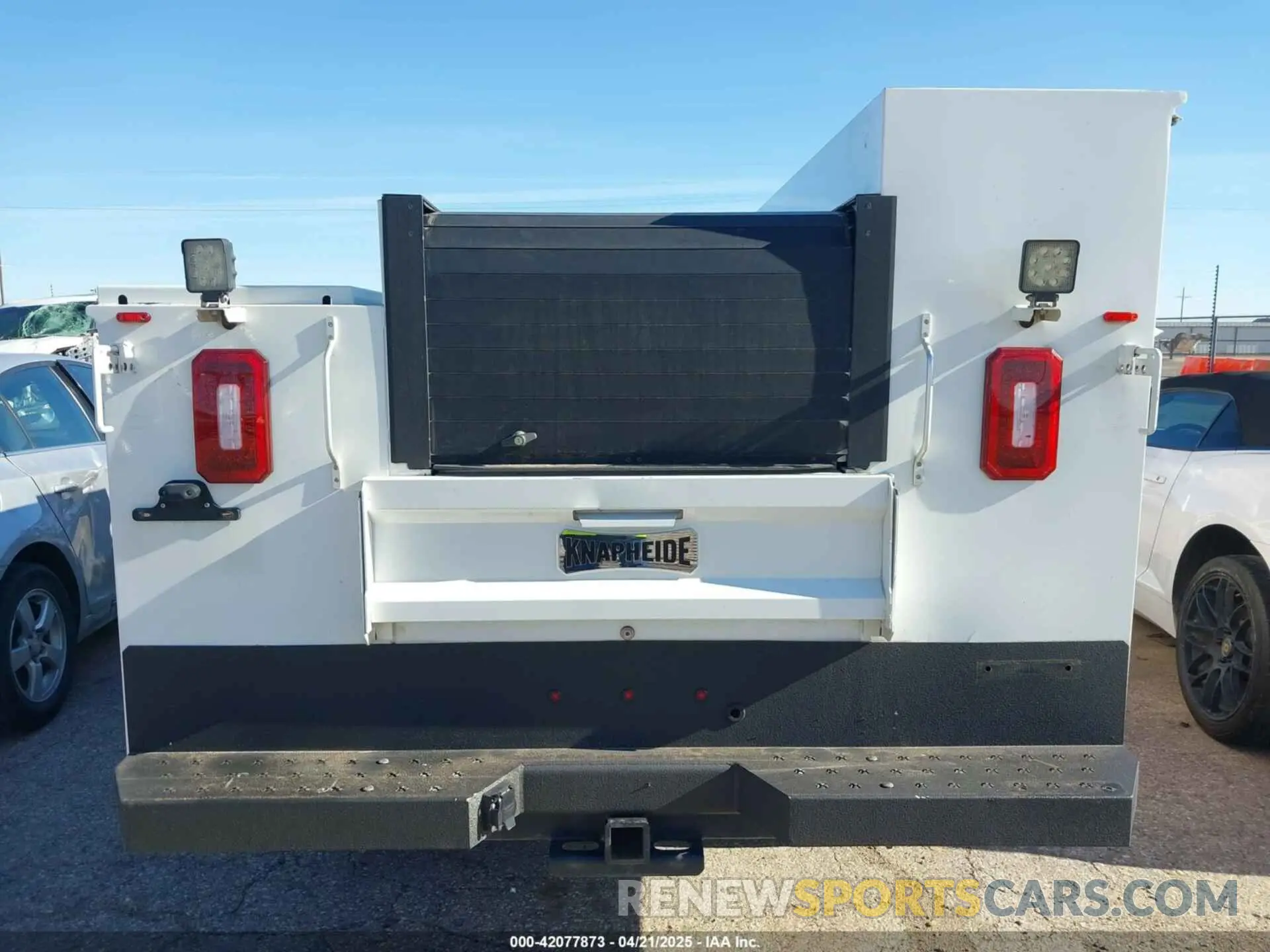 16 Photograph of a damaged car 2GB2CREG9K1166796 CHEVROLET SILVERADO 2500HD 2019