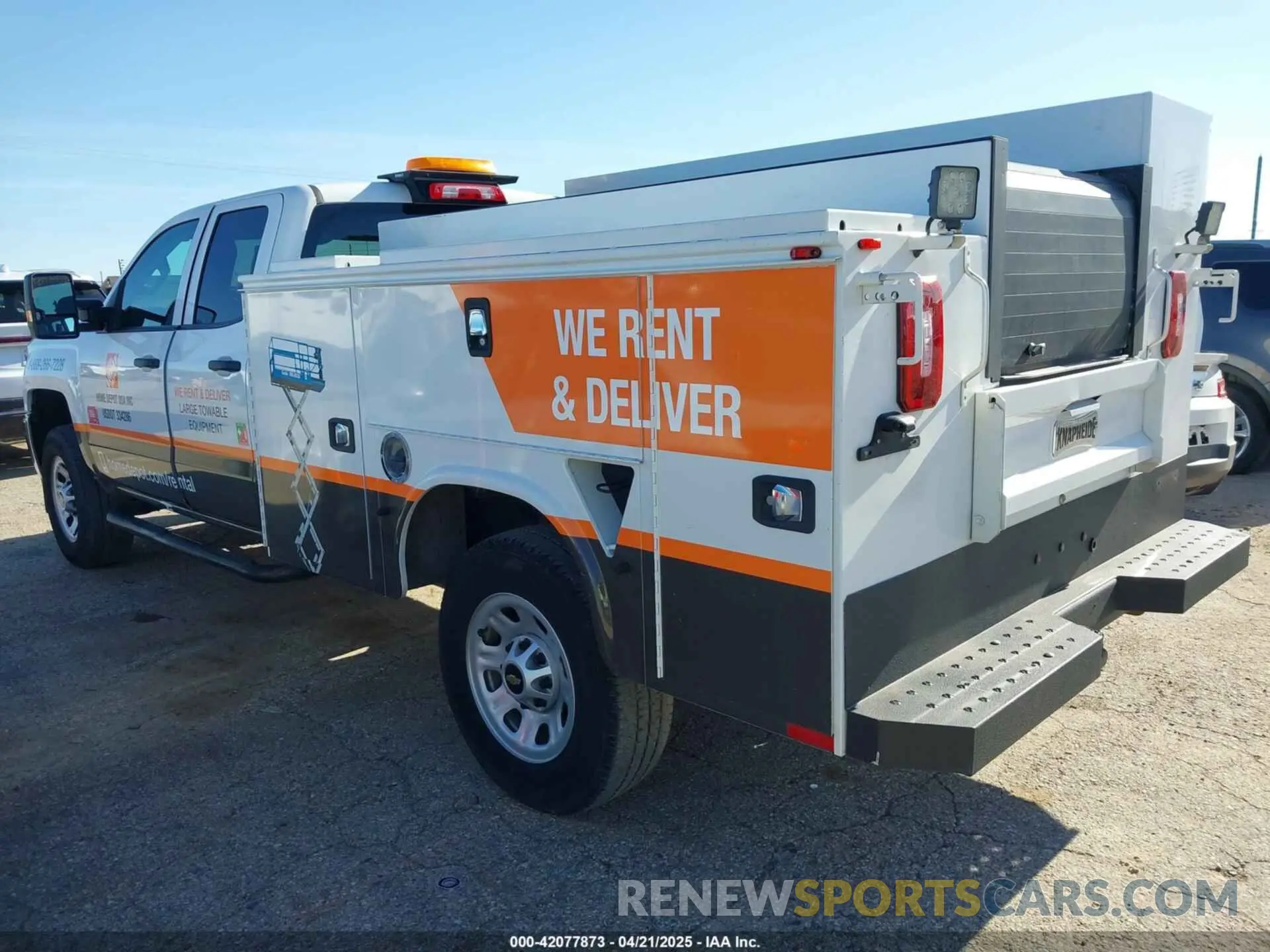 3 Photograph of a damaged car 2GB2CREG9K1166796 CHEVROLET SILVERADO 2500HD 2019