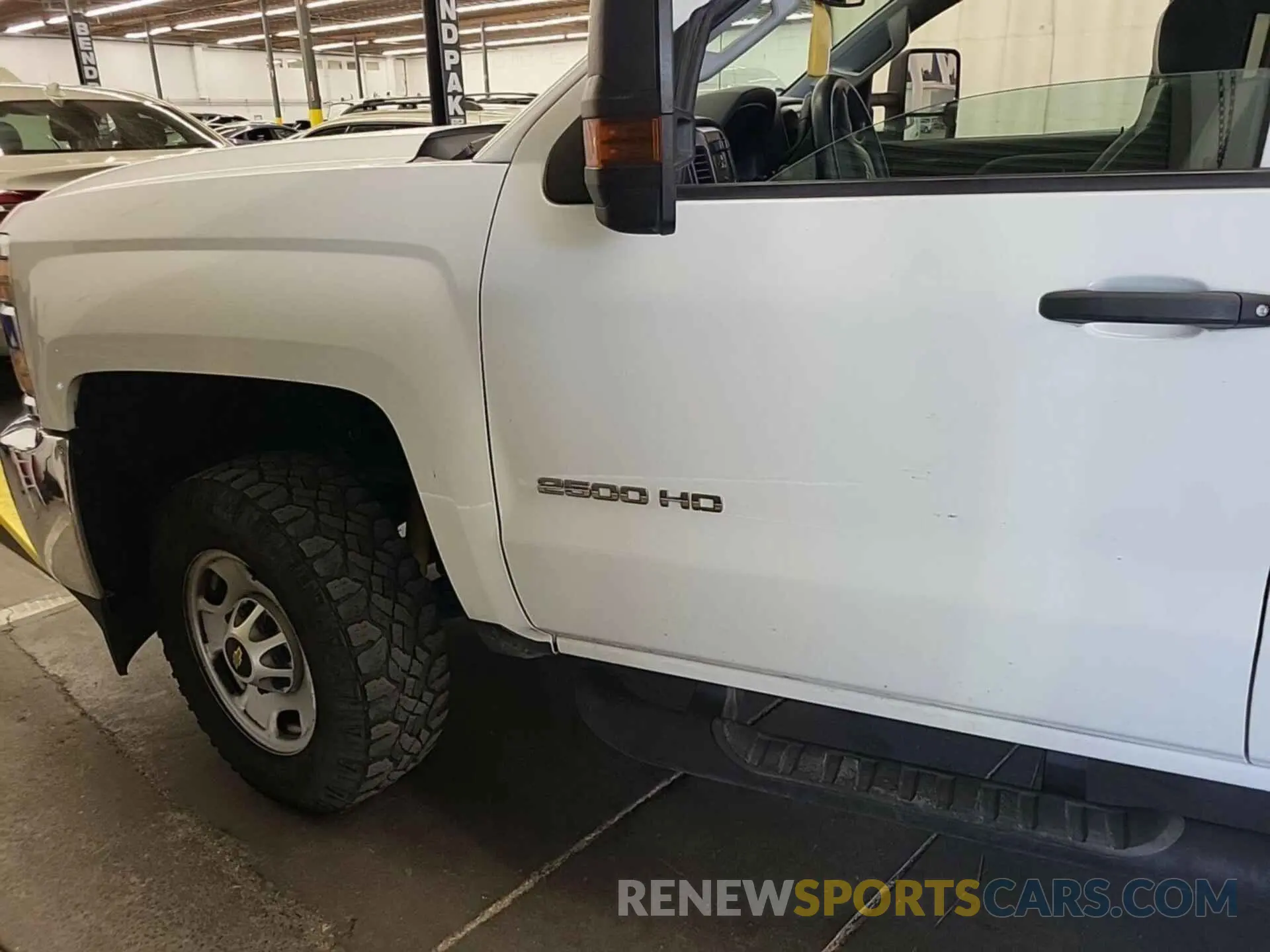 11 Photograph of a damaged car 2GB2KREG6K1188046 CHEVROLET SILVERADO 2500HD 2019
