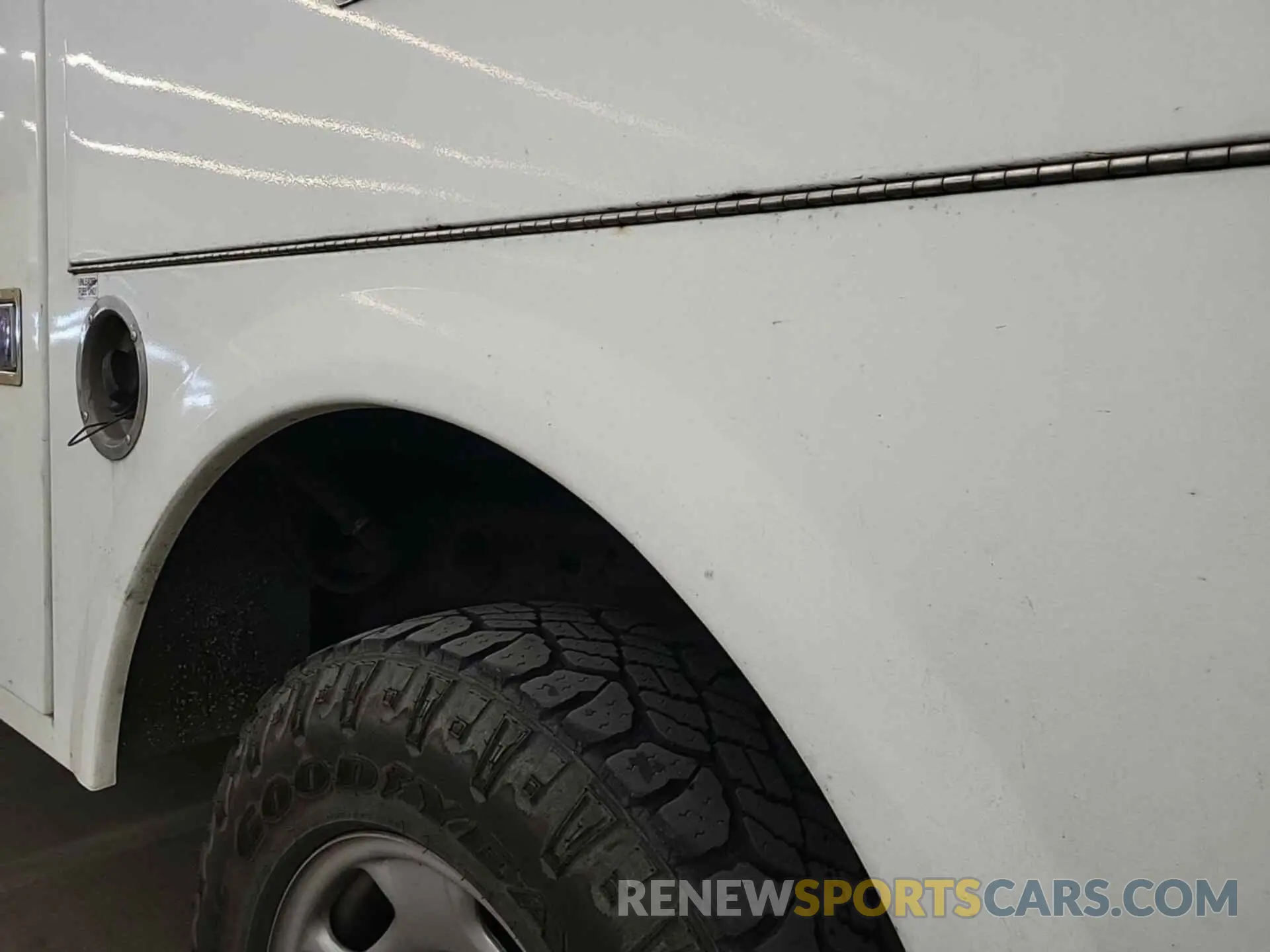 18 Photograph of a damaged car 2GB2KREG6K1188046 CHEVROLET SILVERADO 2500HD 2019