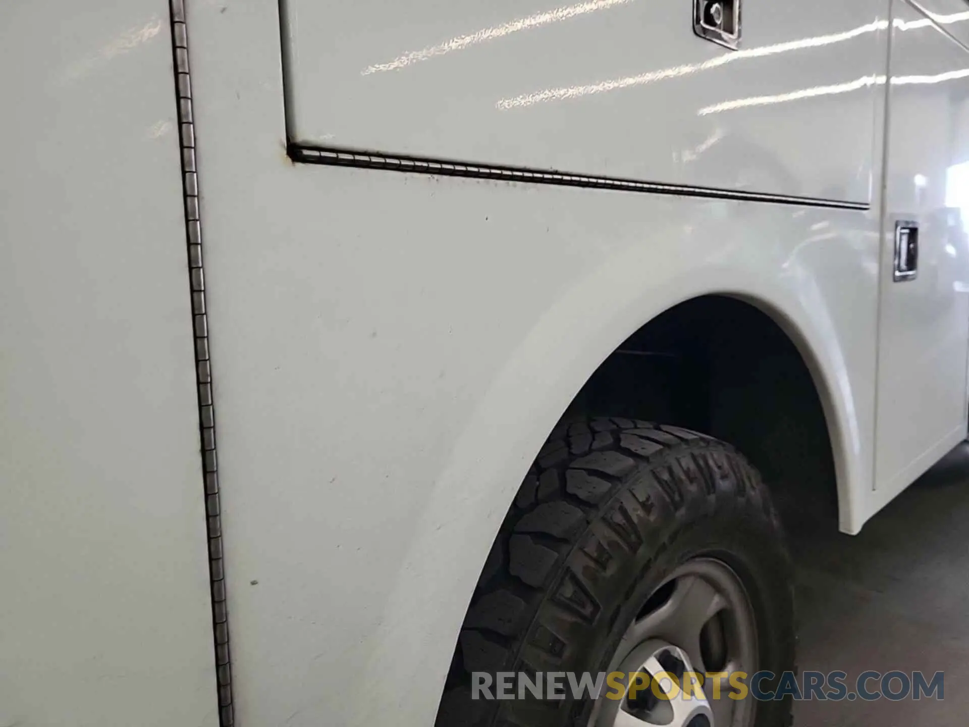 25 Photograph of a damaged car 2GB2KREG6K1188046 CHEVROLET SILVERADO 2500HD 2019
