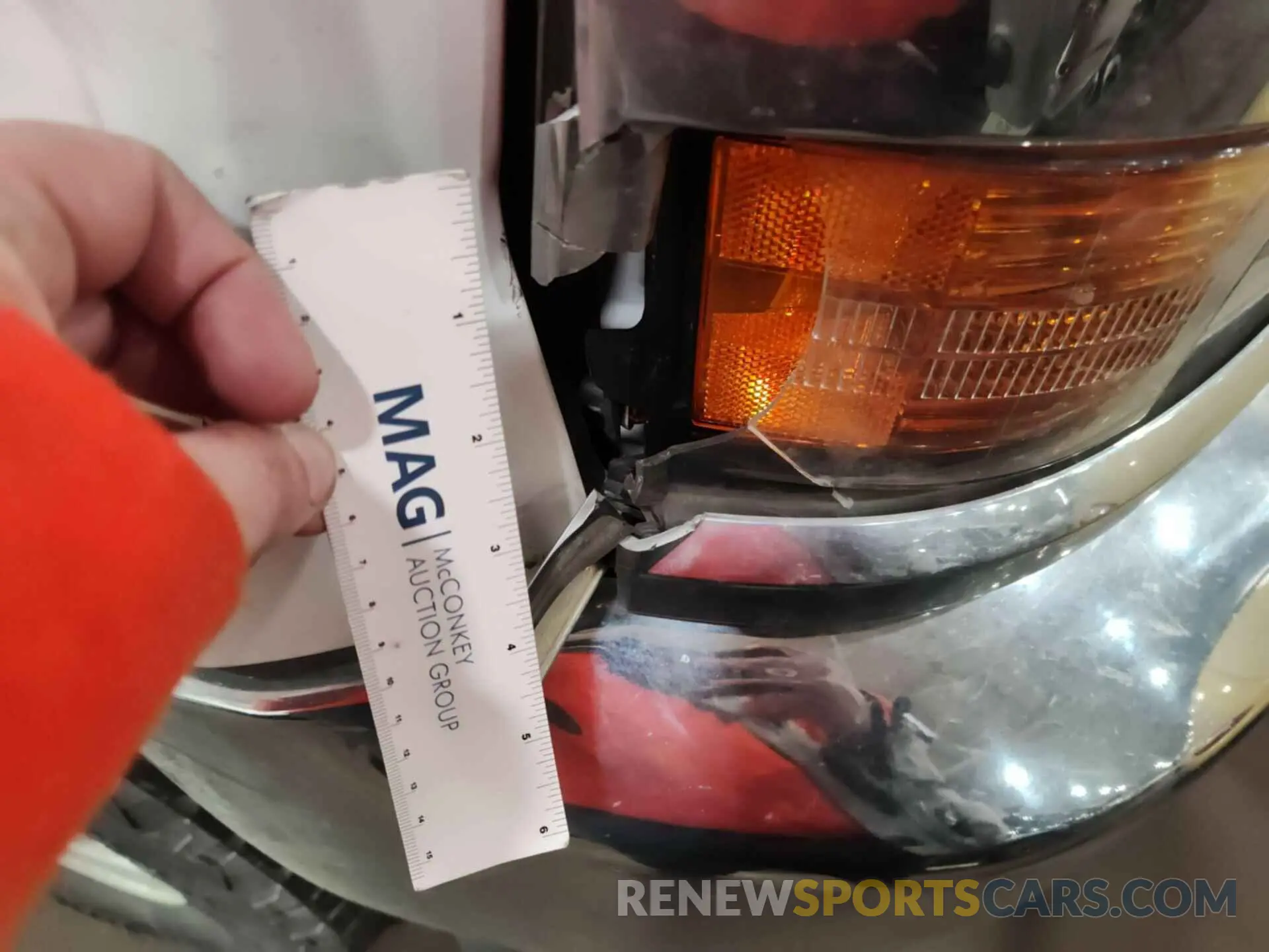 14 Photograph of a damaged car 2GB2KREG8K1182653 CHEVROLET SILVERADO 2500HD 2019