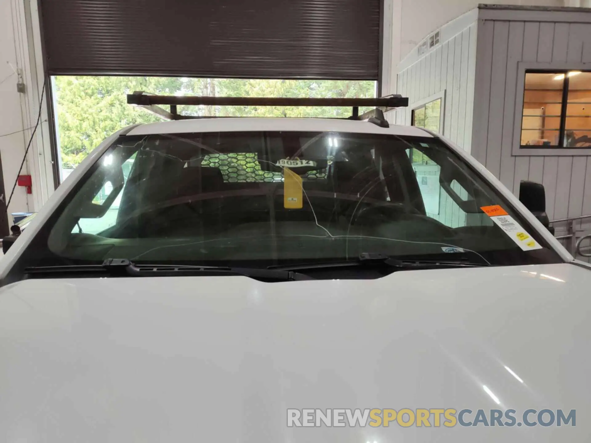 25 Photograph of a damaged car 2GB2KREG8K1182653 CHEVROLET SILVERADO 2500HD 2019