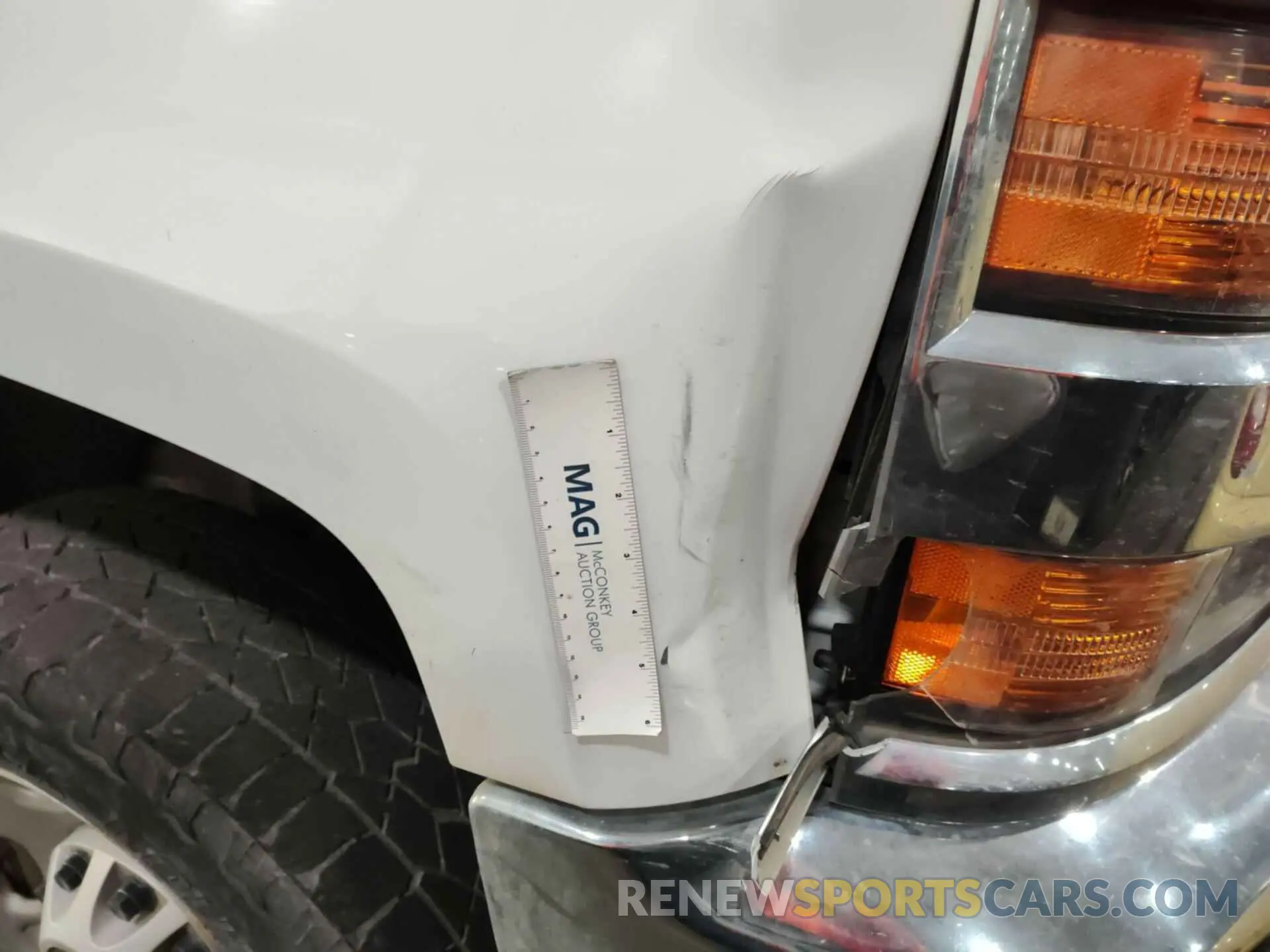 35 Photograph of a damaged car 2GB2KREG8K1182653 CHEVROLET SILVERADO 2500HD 2019