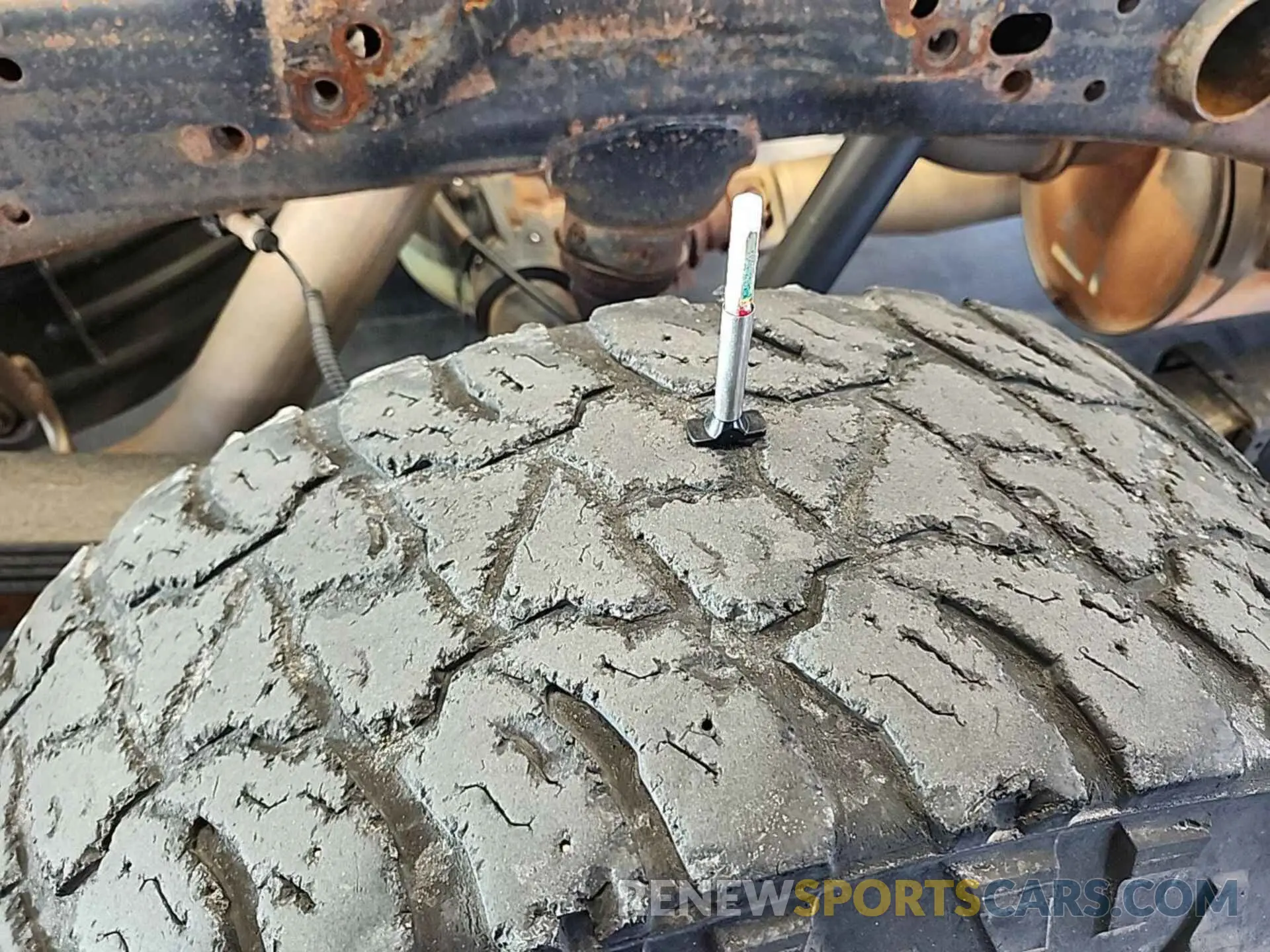 9 Photograph of a damaged car 2GB2KREG8K1207017 CHEVROLET SILVERADO 2500HD 2019