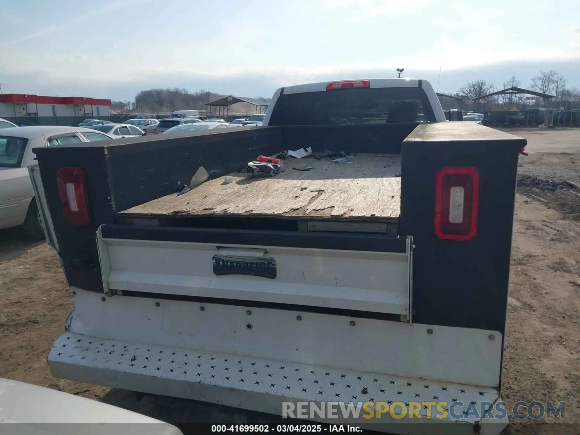 16 Photograph of a damaged car 2GB2KREG9K1210959 CHEVROLET SILVERADO 2500HD 2019