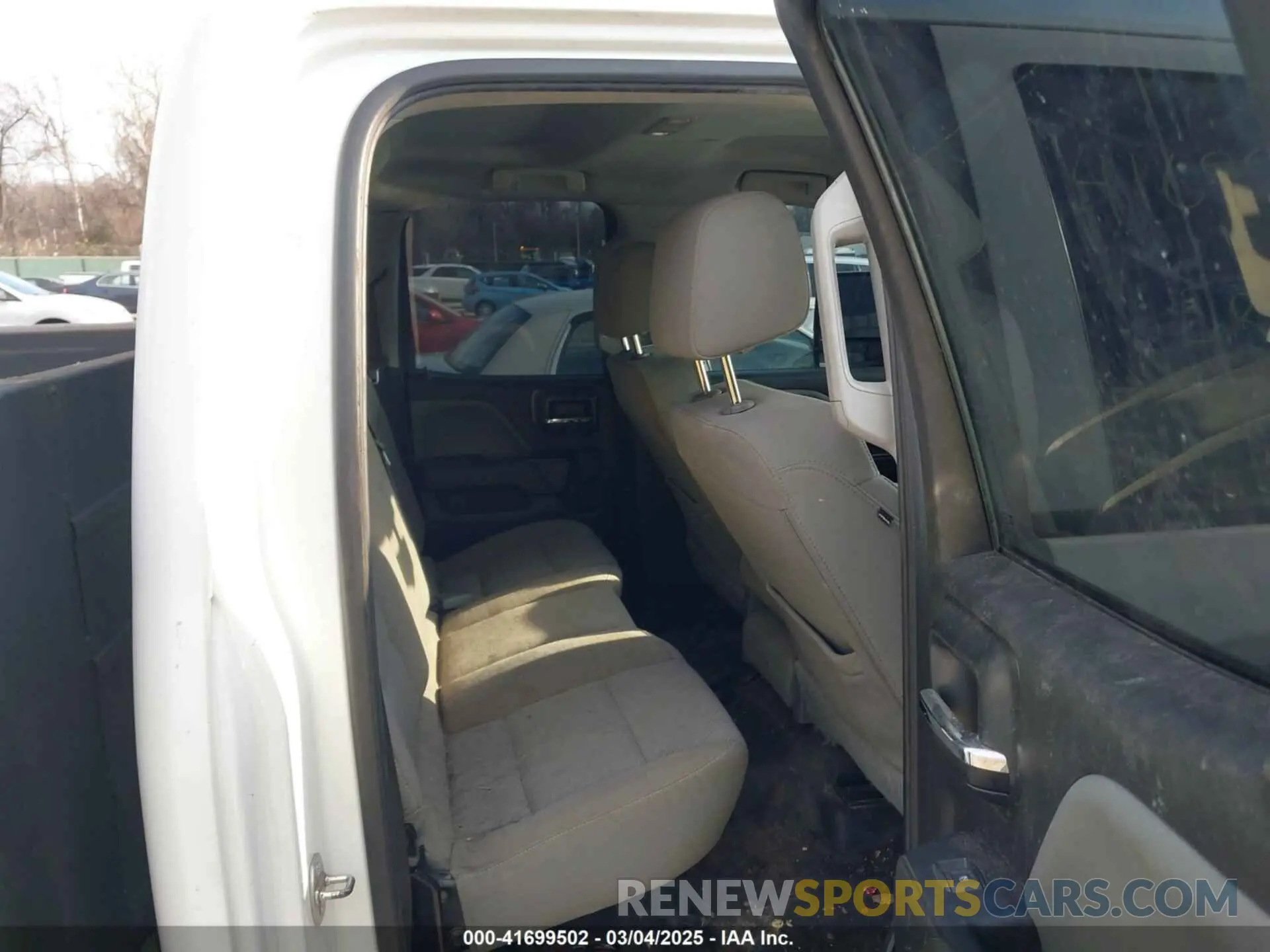 8 Photograph of a damaged car 2GB2KREG9K1210959 CHEVROLET SILVERADO 2500HD 2019