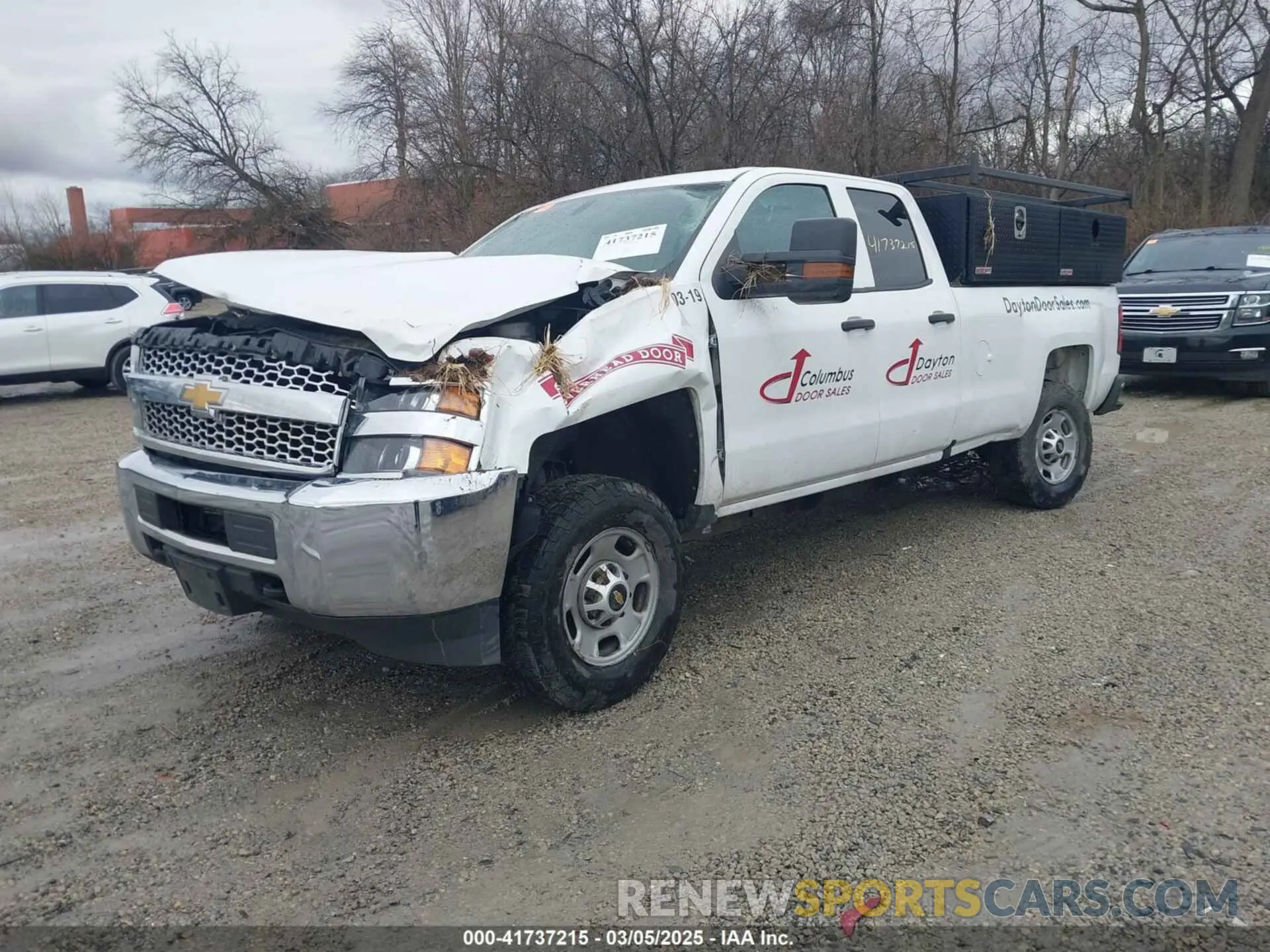 2 Photograph of a damaged car 2GC2CREG0K1232048 CHEVROLET SILVERADO 2500HD 2019