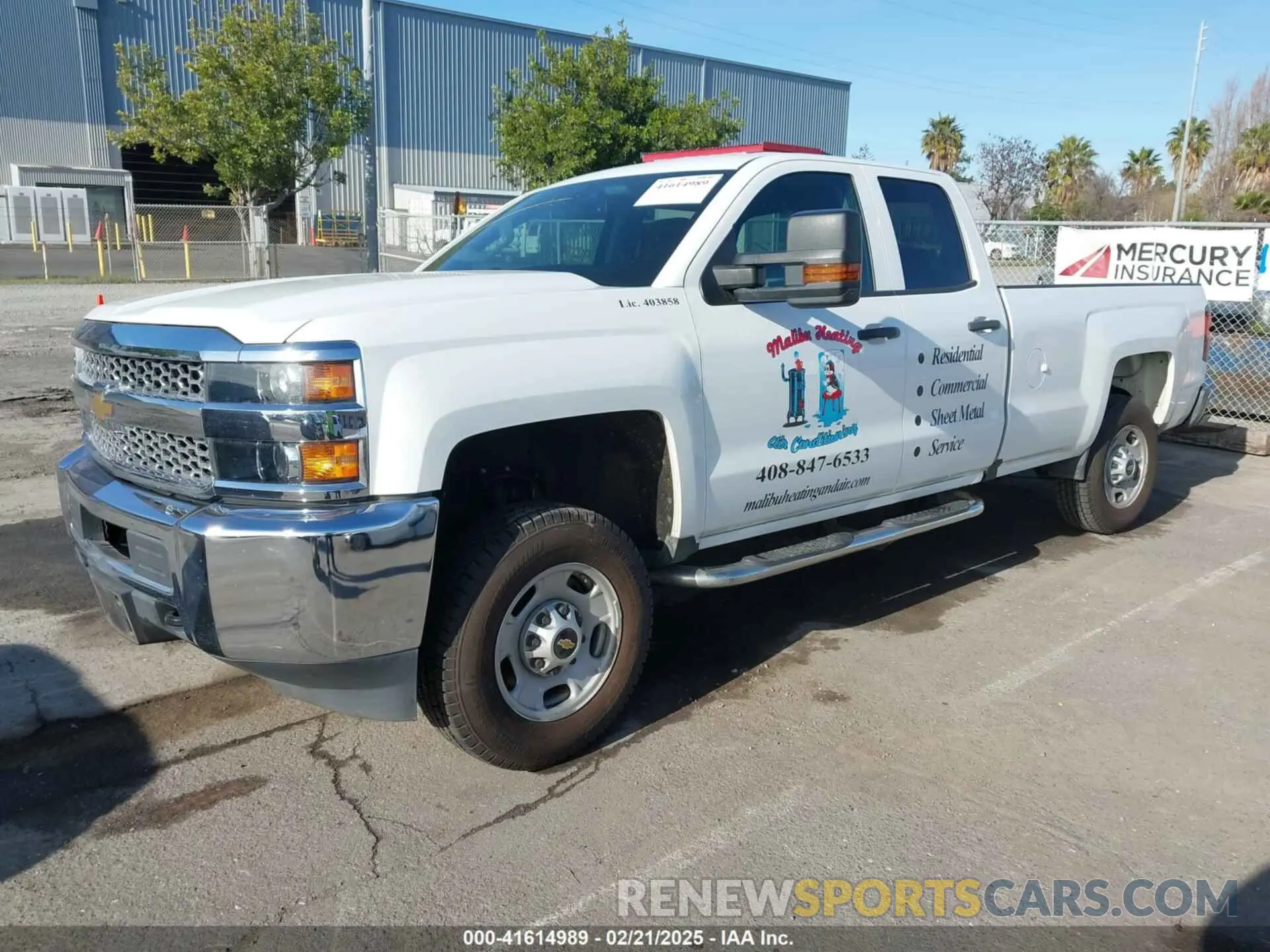 2 Photograph of a damaged car 2GC2CREG1K1135926 CHEVROLET SILVERADO 2500HD 2019