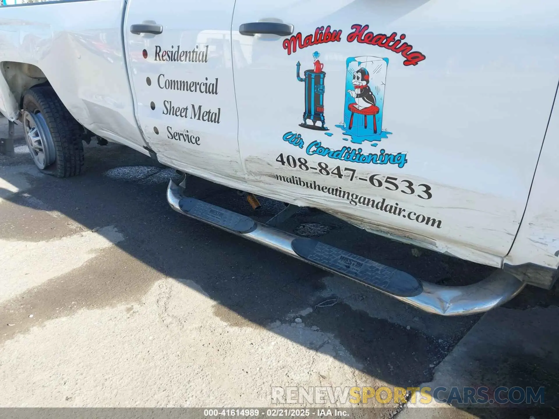 6 Photograph of a damaged car 2GC2CREG1K1135926 CHEVROLET SILVERADO 2500HD 2019