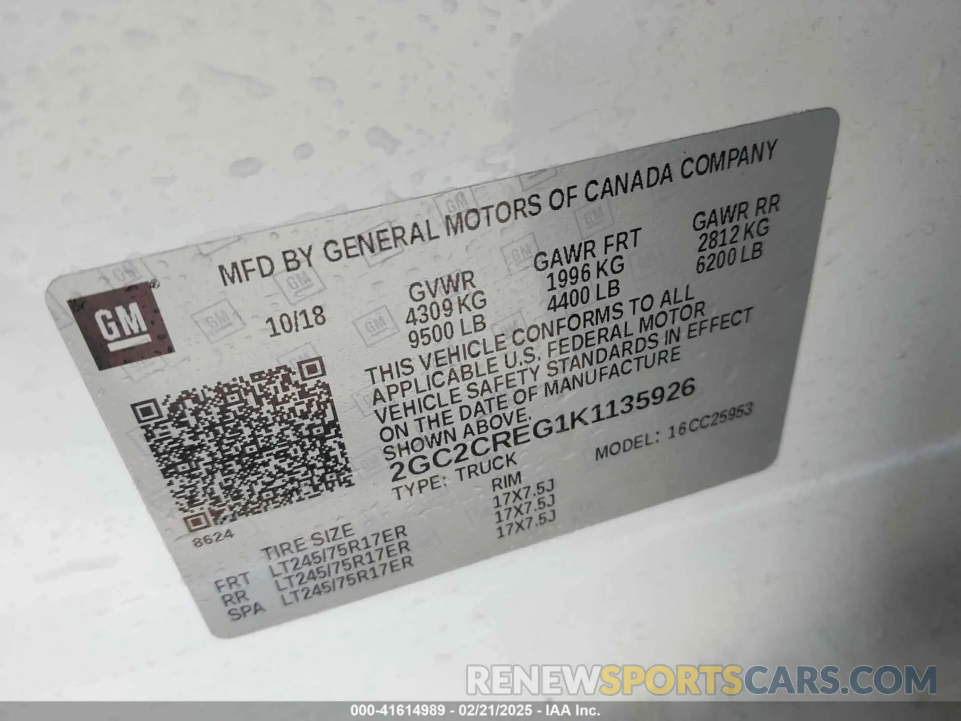 9 Photograph of a damaged car 2GC2CREG1K1135926 CHEVROLET SILVERADO 2500HD 2019