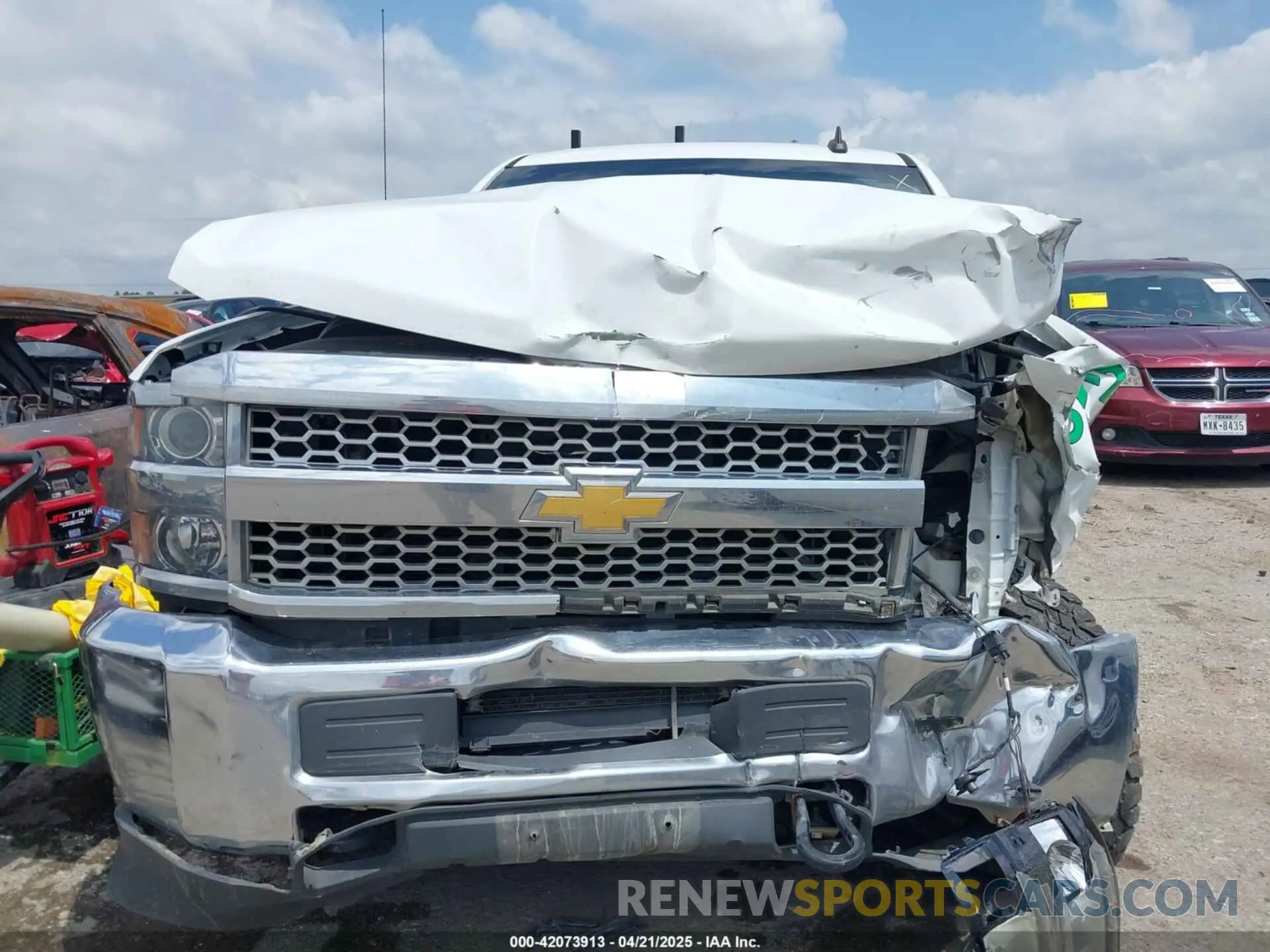 12 Photograph of a damaged car 2GC2CREG1K1147705 CHEVROLET SILVERADO 2500HD 2019
