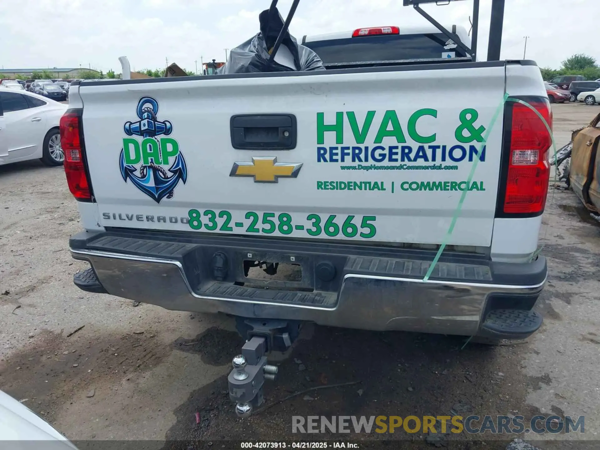 16 Photograph of a damaged car 2GC2CREG1K1147705 CHEVROLET SILVERADO 2500HD 2019