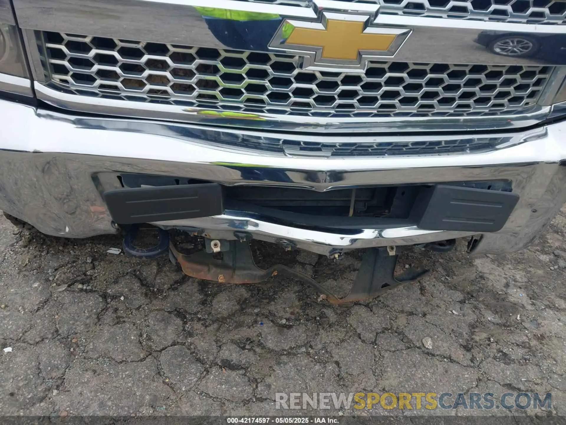 6 Photograph of a damaged car 2GC2CREG2K1226543 CHEVROLET SILVERADO 2500HD 2019